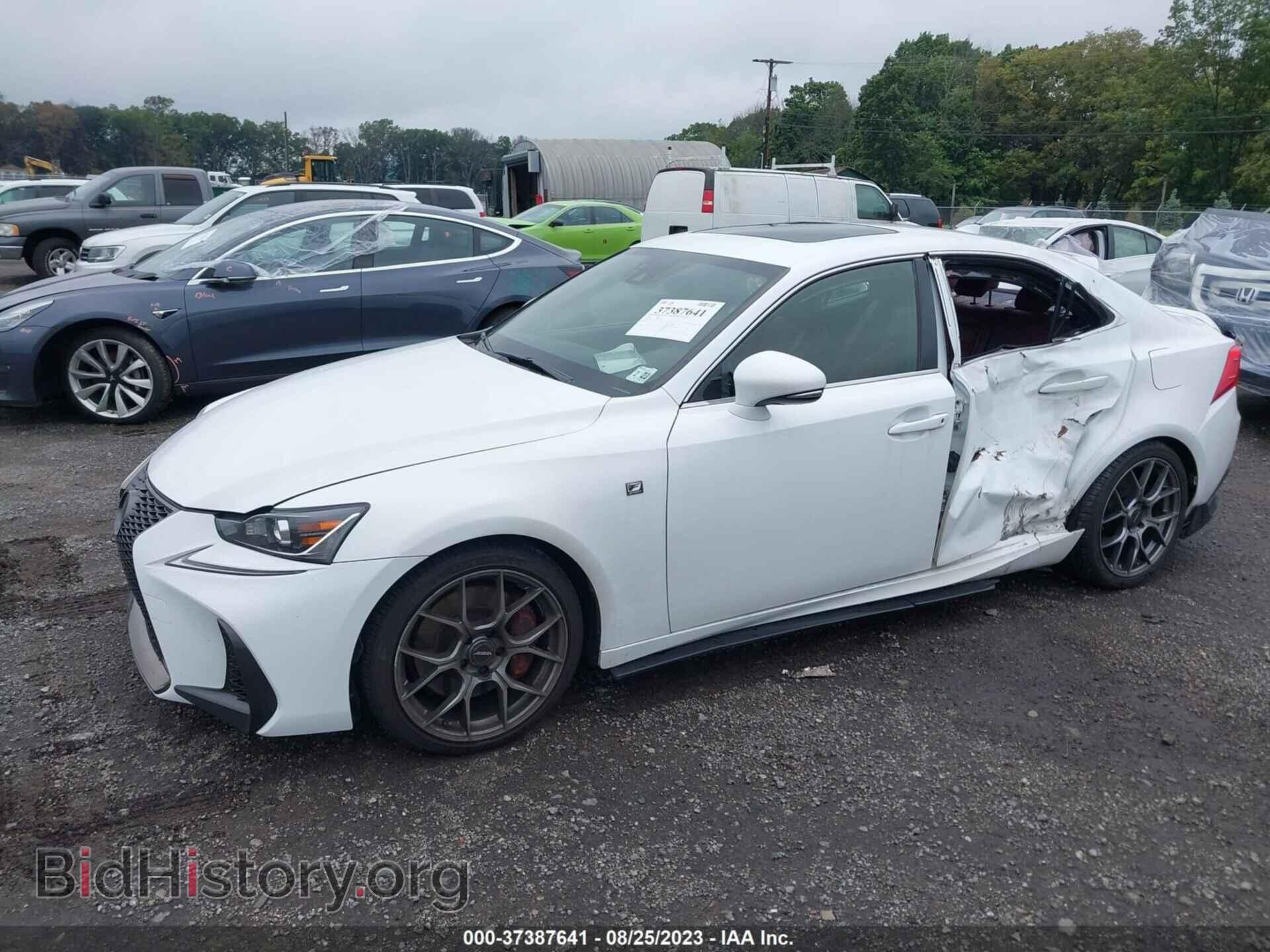 2018 LEXUS IS - VIN: JTHC81D21J5027542 - Фото 2