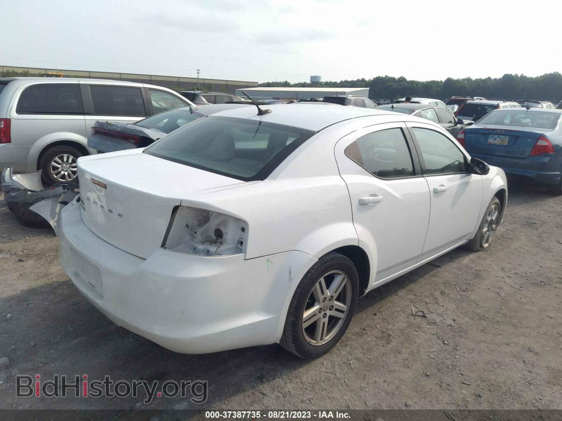 2011 DODGE AVENGER - VIN: 1B3BD1FB0BN564900 - Фото 4