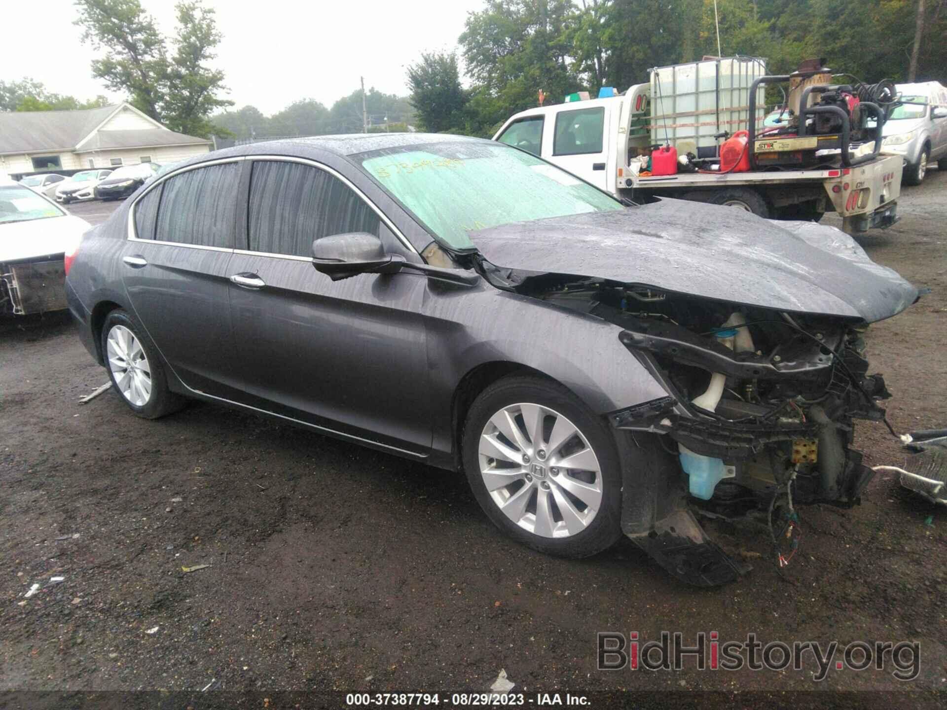 Photo 1HGCR2F87FA085239 - HONDA ACCORD SEDAN 2015