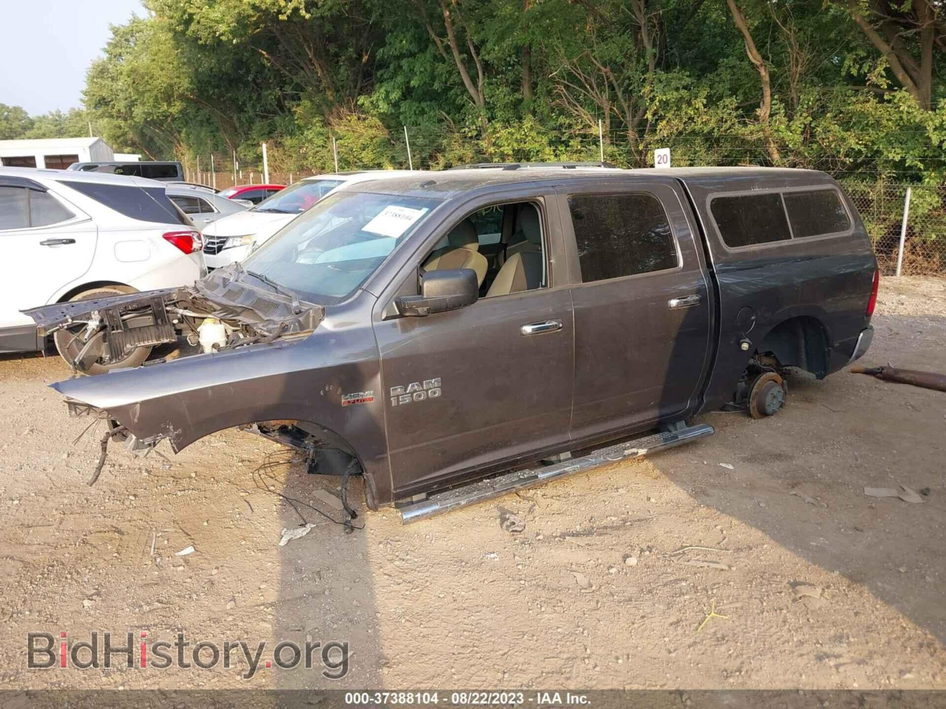 2015 RAM 1500 - VIN: 3C6RR7LT7FG598174 - Фото 2