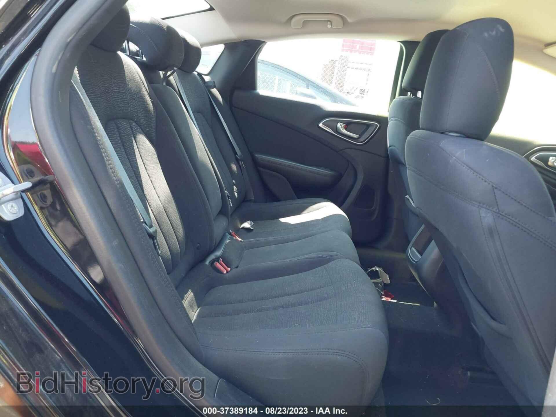 2015 CHRYSLER 200 - VIN: 1C3CCCAB2FN605658 - Фото 8