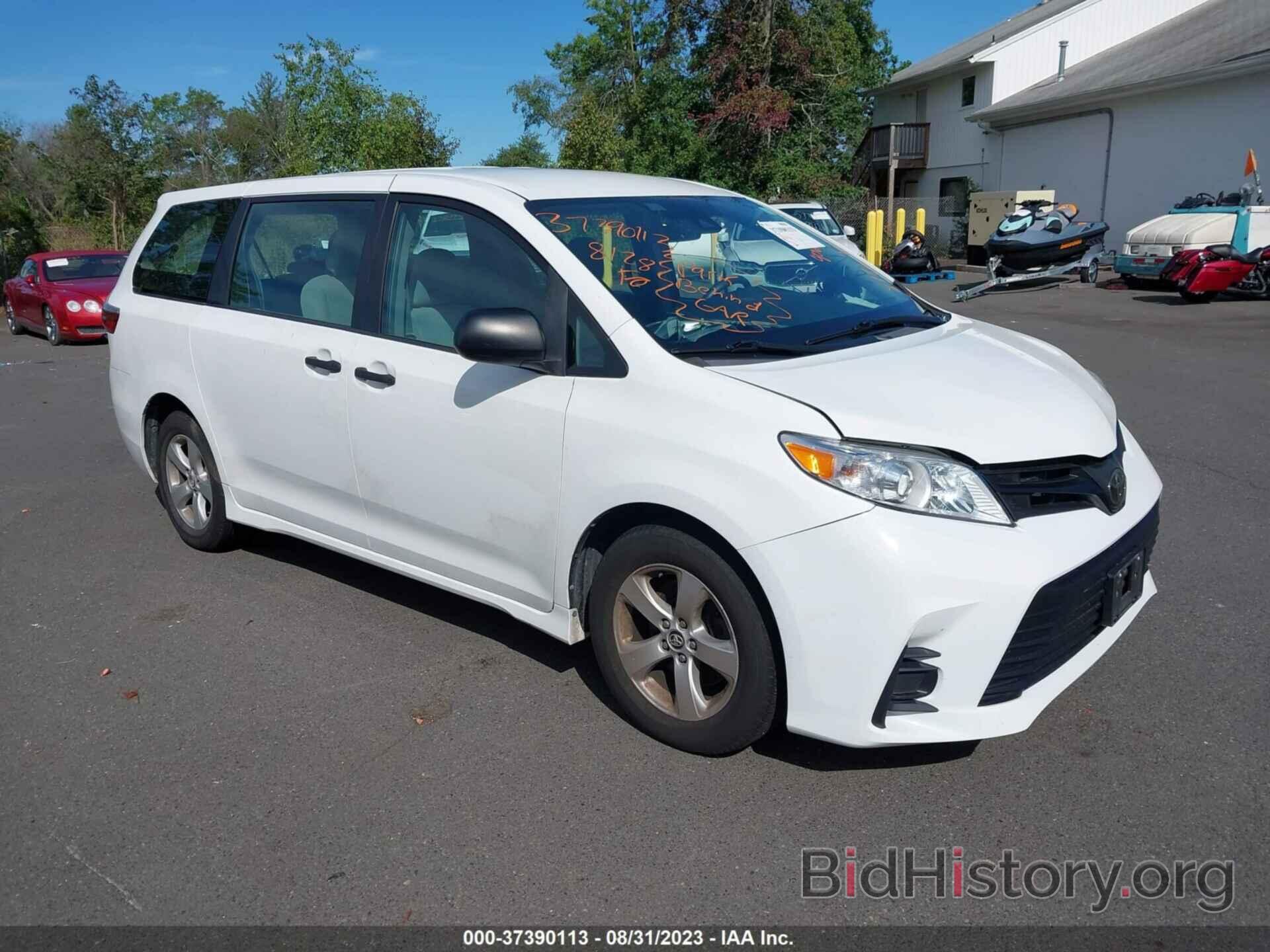 Photo 5TDZZ3DC8JS940998 - TOYOTA SIENNA 2018