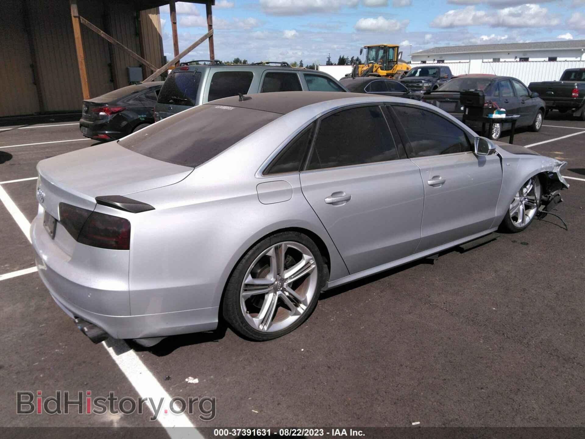 2013 AUDI S8 - VIN: WAUD2AFD3DN009602 - Фото 4