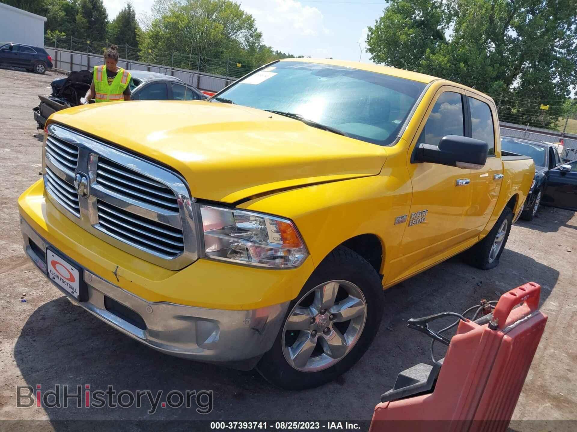 2016 RAM 1500 - VIN: 1C6RR6LT3GS341002 - Фото 2