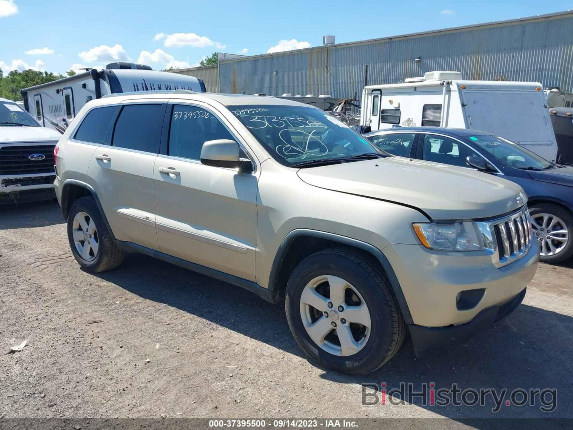 Photo 1J4RR4GT4BC672997 - JEEP GRAND CHEROKEE 2011