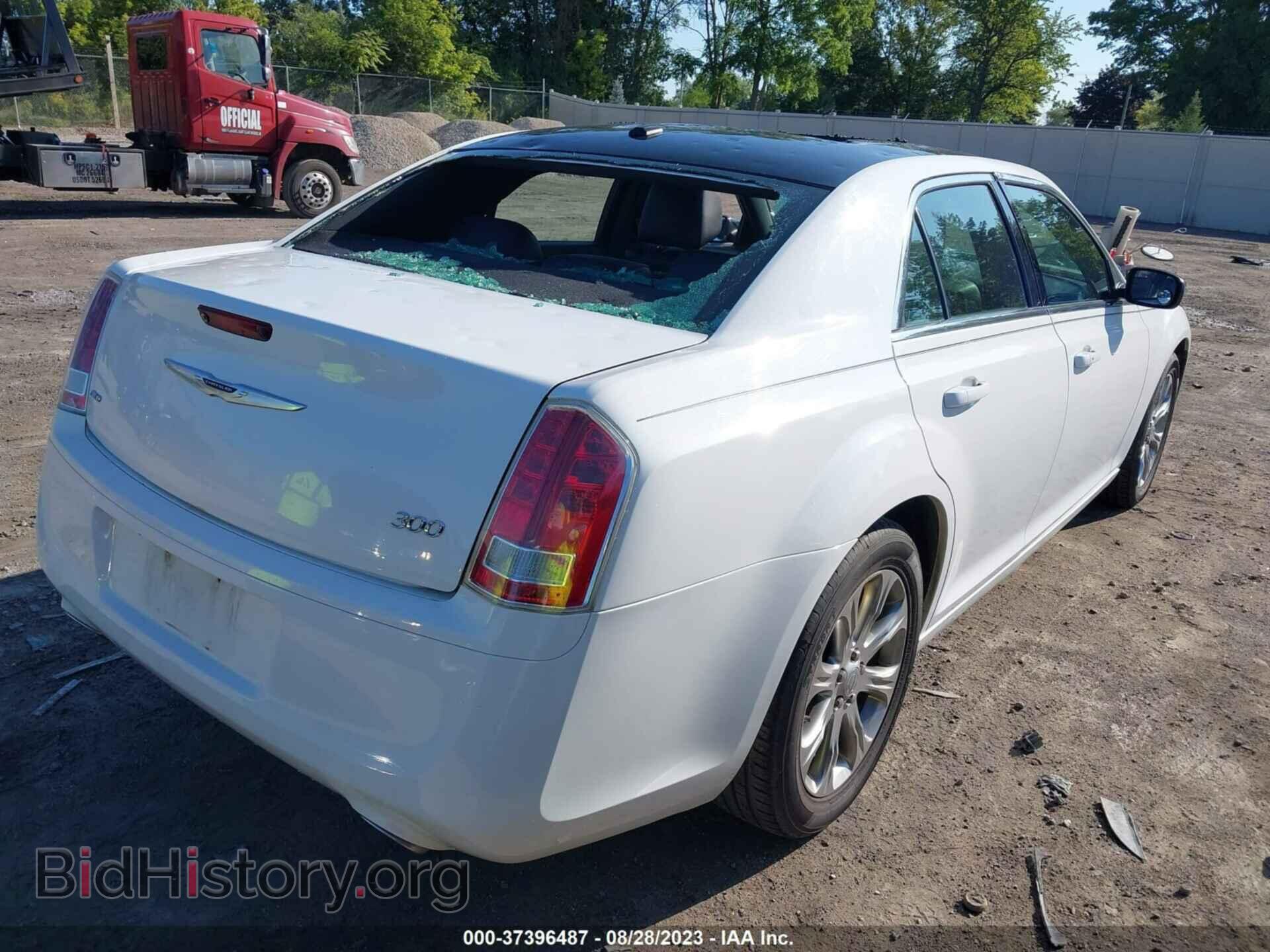 2013 CHRYSLER 300 - VIN: 2C3CCAGG1DH590521 - Фото 4
