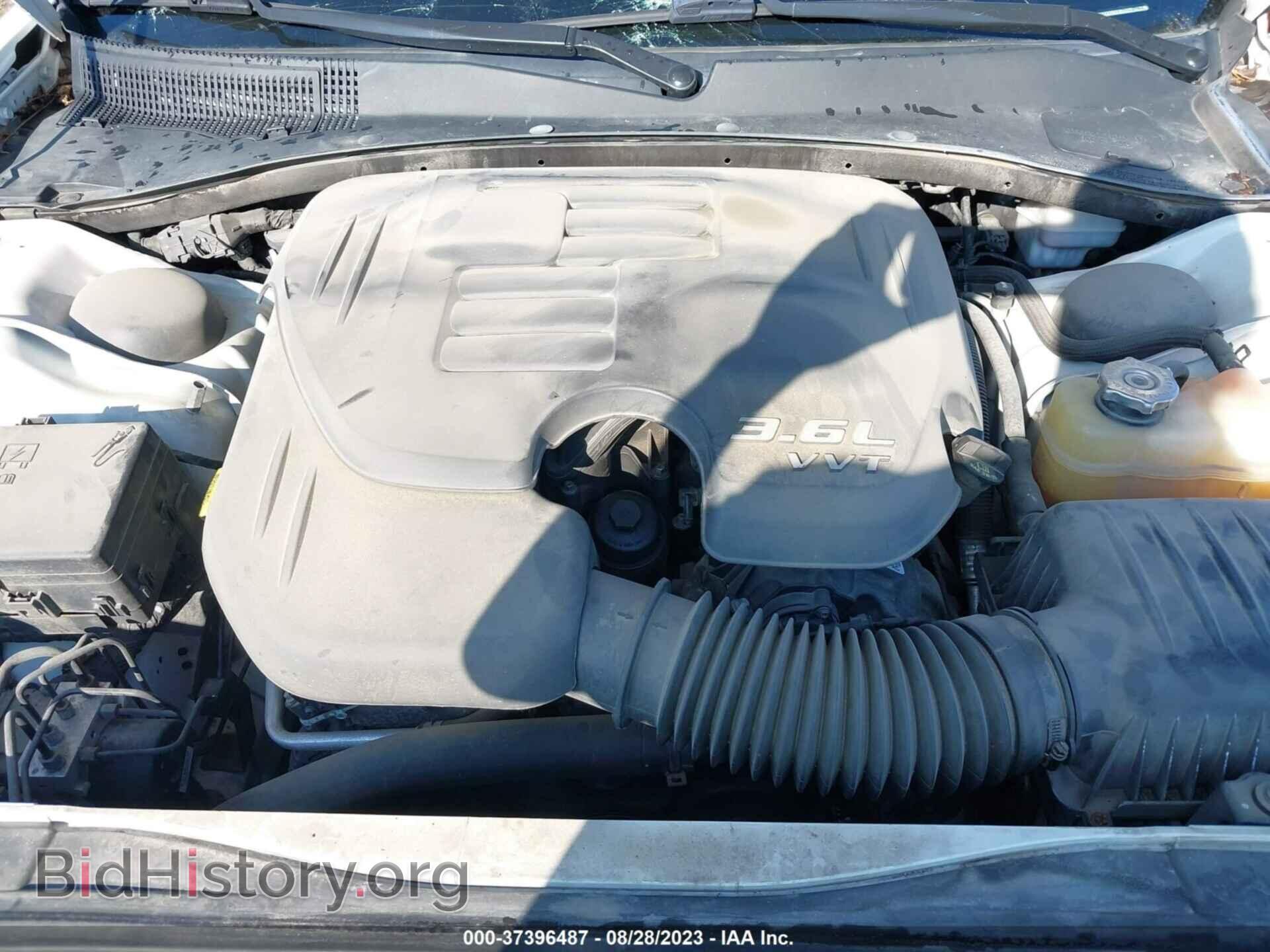 2013 CHRYSLER 300 - VIN: 2C3CCAGG1DH590521 - Фото 10