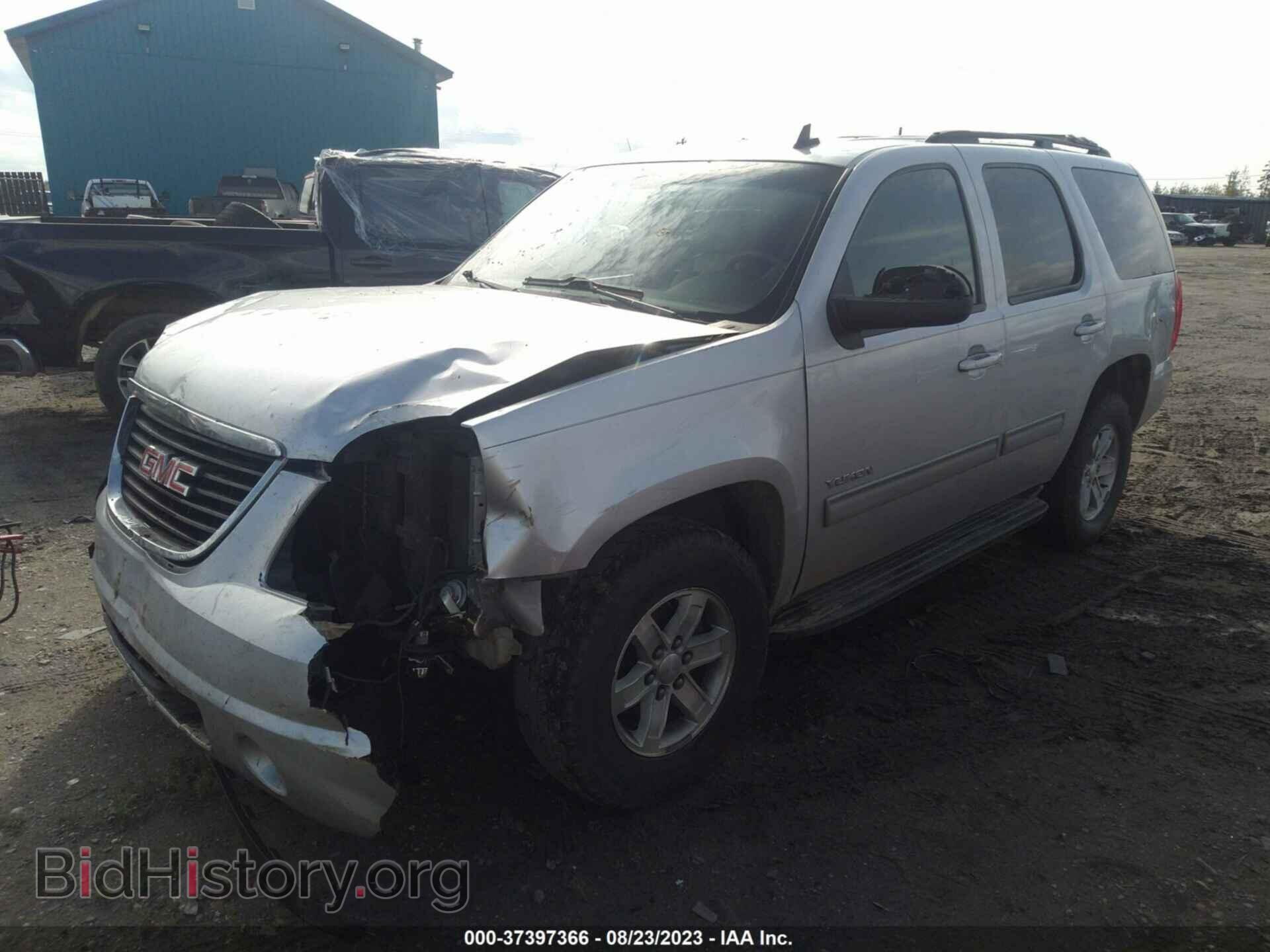 2014 GMC YUKON - VIN: 1GKS1AE00ER141243 - Фото 2