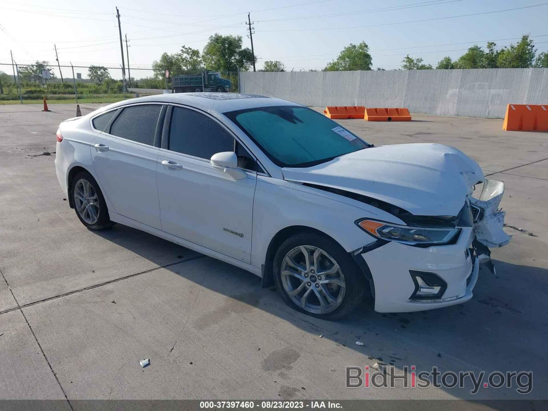 Photo 3FA6P0RU4KR139682 - FORD FUSION HYBRID 2019