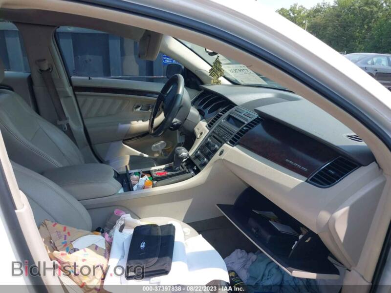2011 Ford TAURUS (VIN 1FAHP2FW2BG184766) — фото 5 из 10