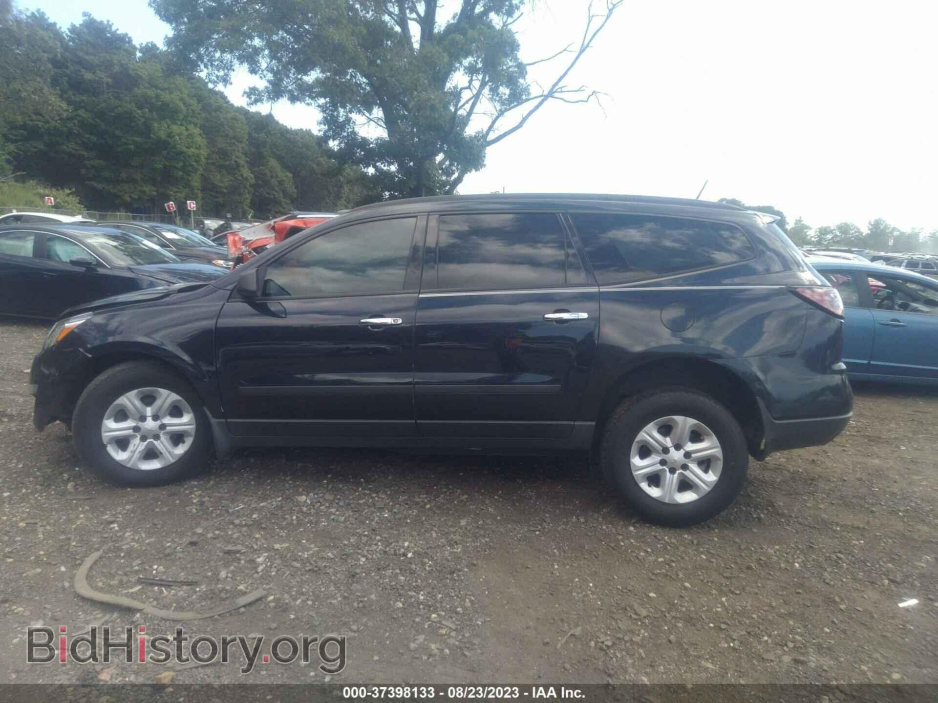 2017 CHEVROLET TRAVERSE - VIN: 1GNKRFED8HJ267378 - Фото 14