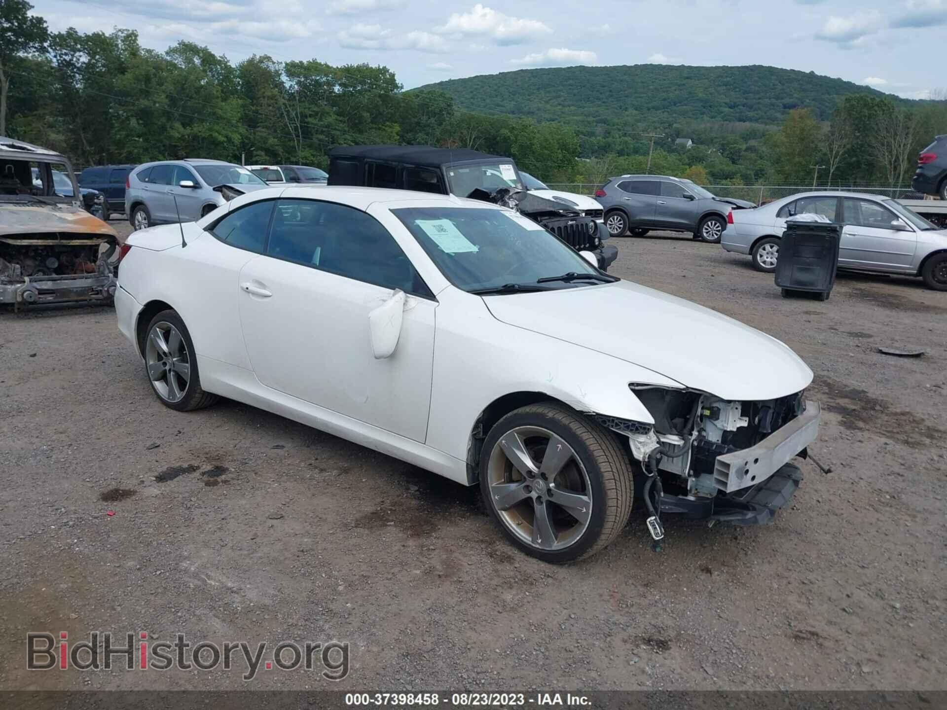 Photo JTHFF2C29B2517496 - LEXUS IS 250C 2011