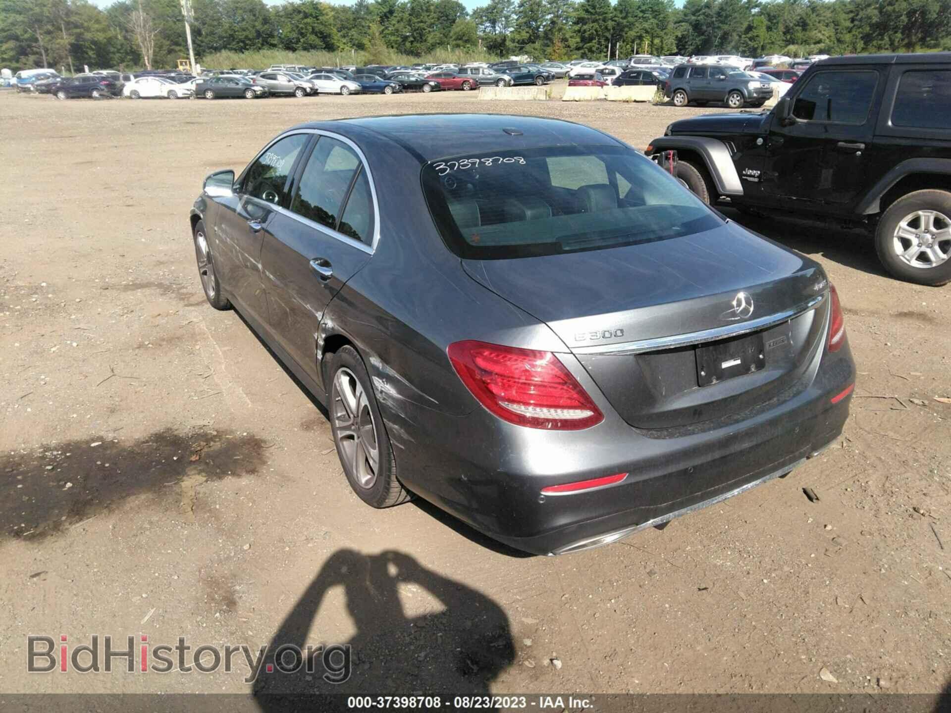 2018 MERCEDES-BENZ E-CLASS - VIN: WDDZF4KB4JA390808 - Фото 3