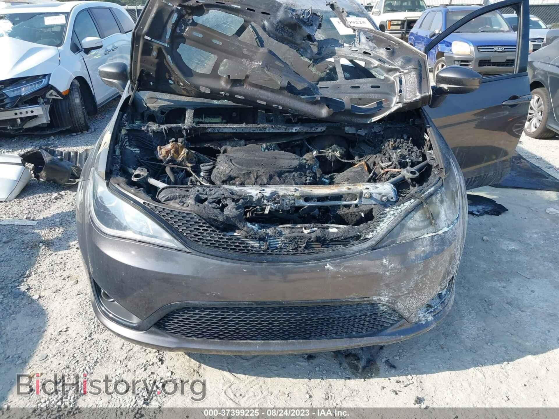 2020 CHRYSLER PACIFICA - VIN: 2C4RC1FG8LR122379 - Фото 6