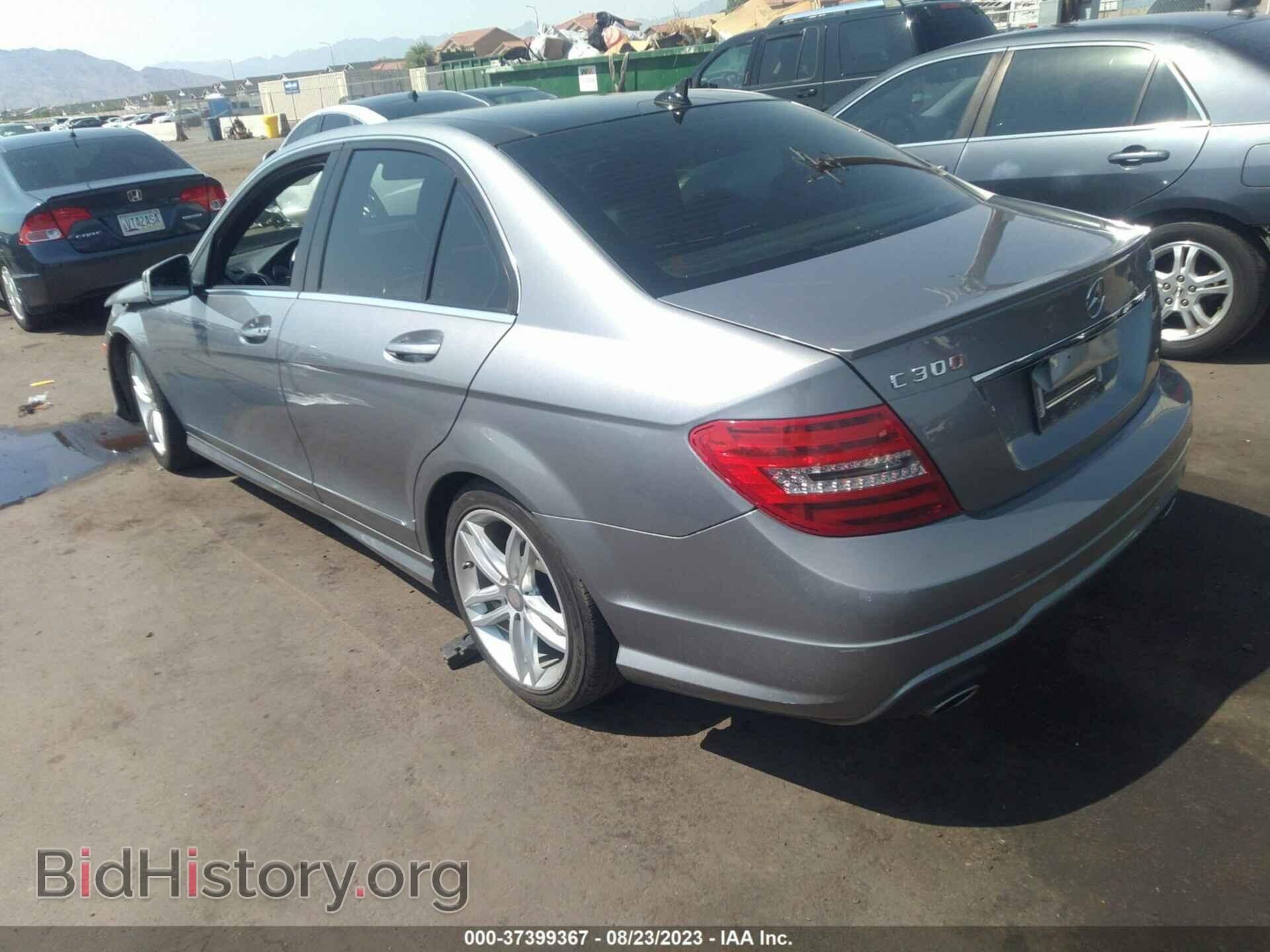 2012 MERCEDES-BENZ C-CLASS - VIN: WDDGF8BB0CA621253 - Фото 3