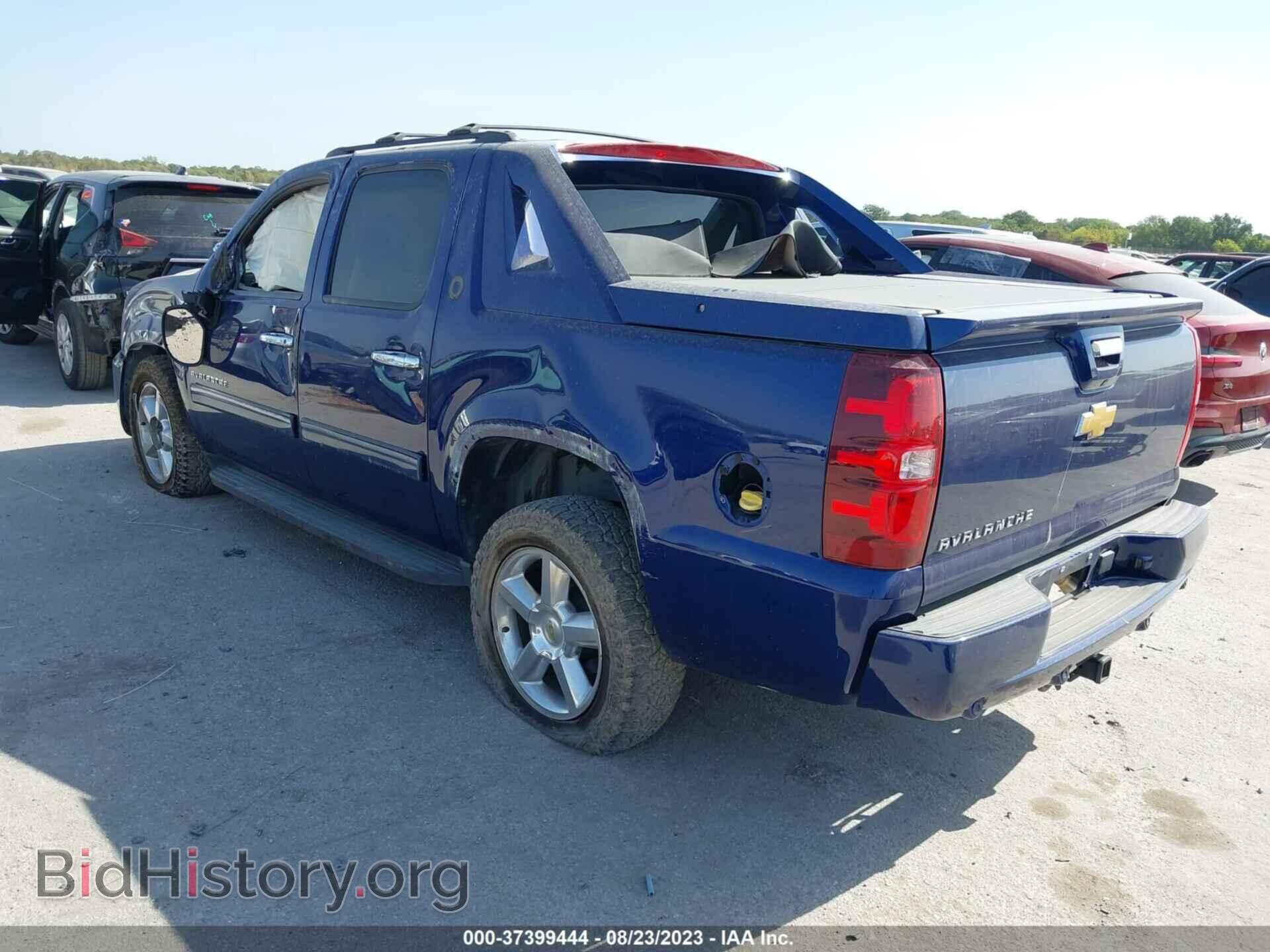 2013 CHEVROLET AVALANCHE - VIN: 3GNMCFE02DG160037 - Фото 3