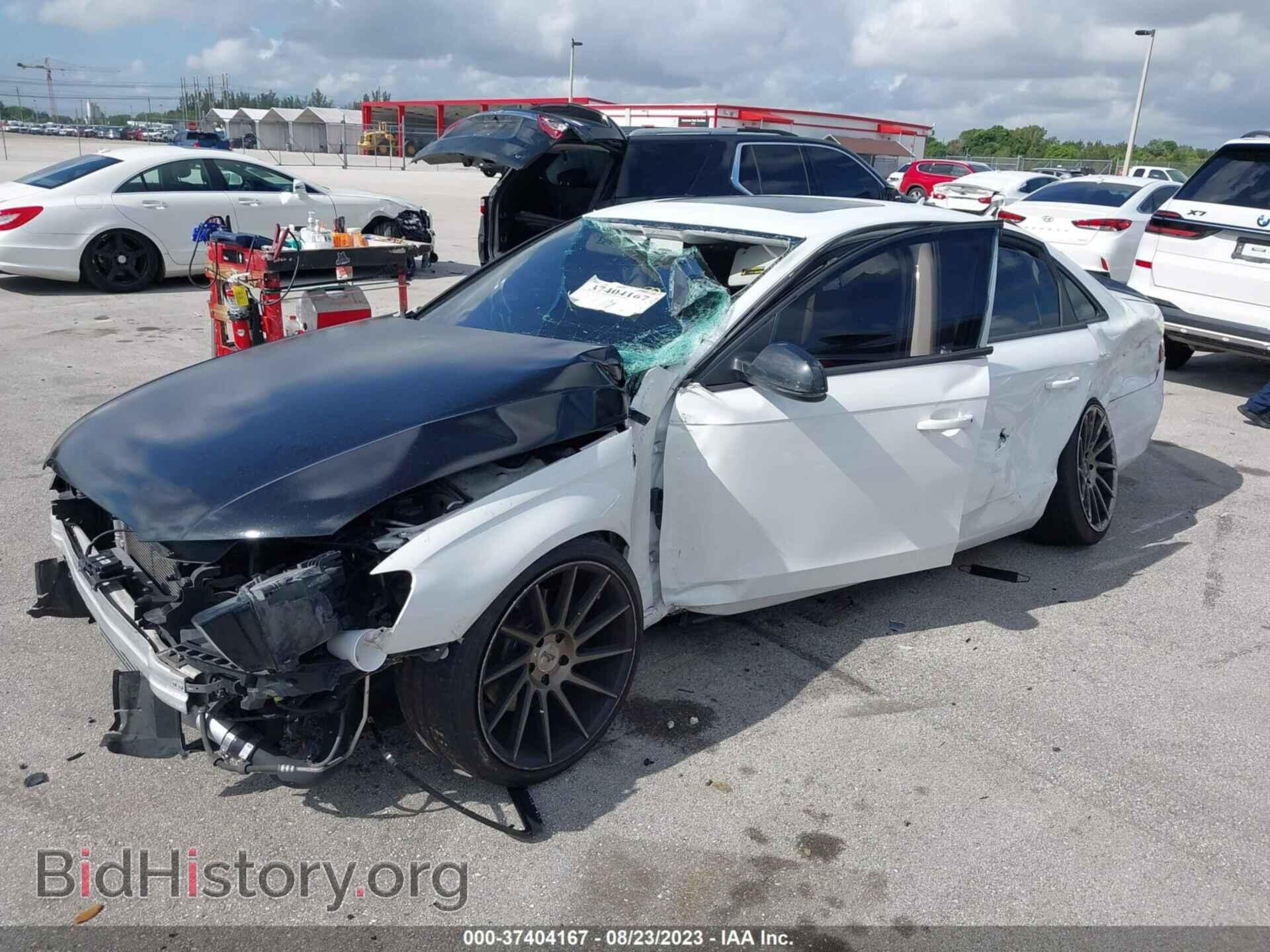 2011 AUDI A4 - VIN: WAUDFAFLXBN045151 - Фото 2