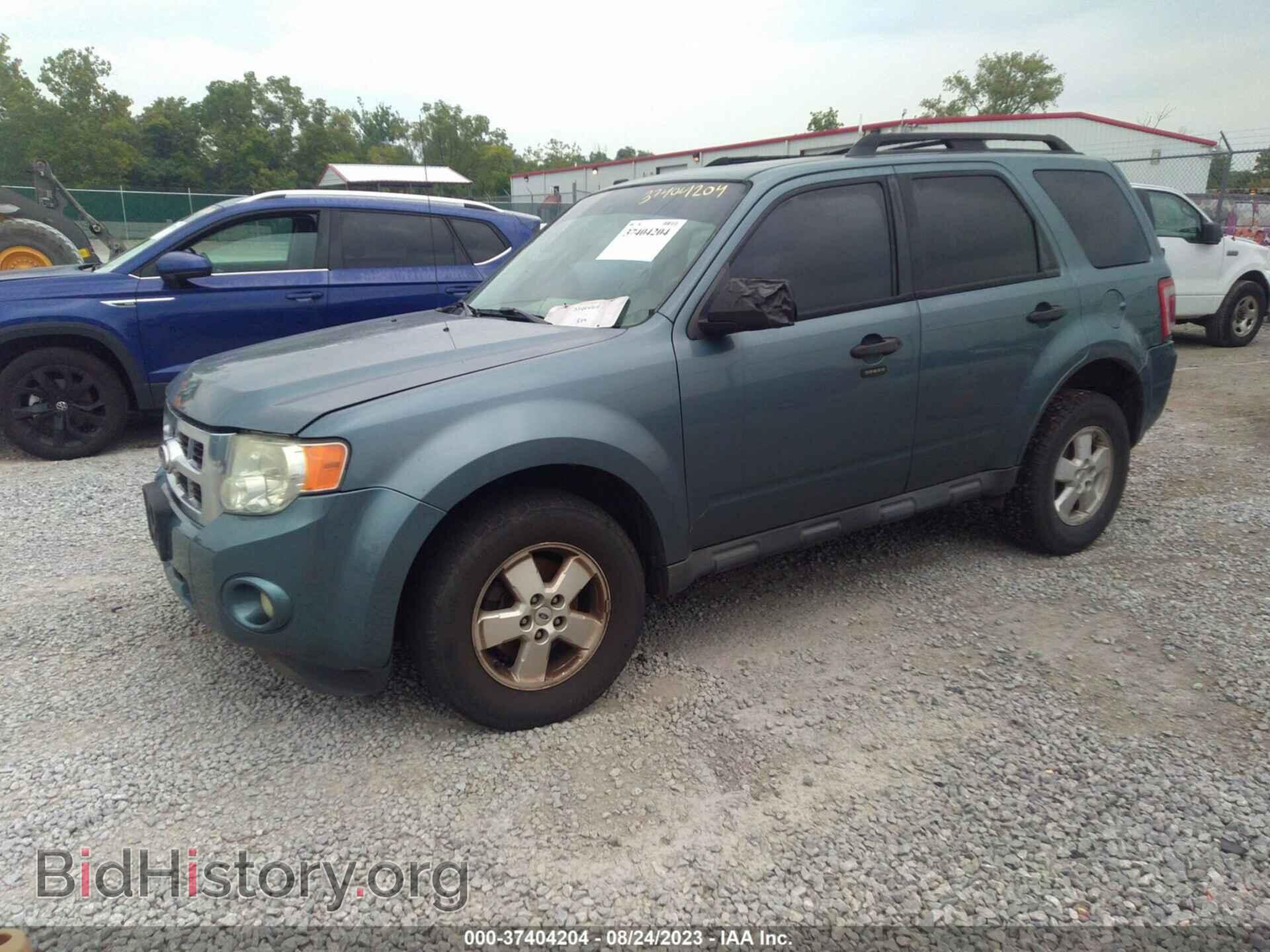 2011 FORD ESCAPE - VIN: 1FMCU9D72BKA12487 - Фото 2