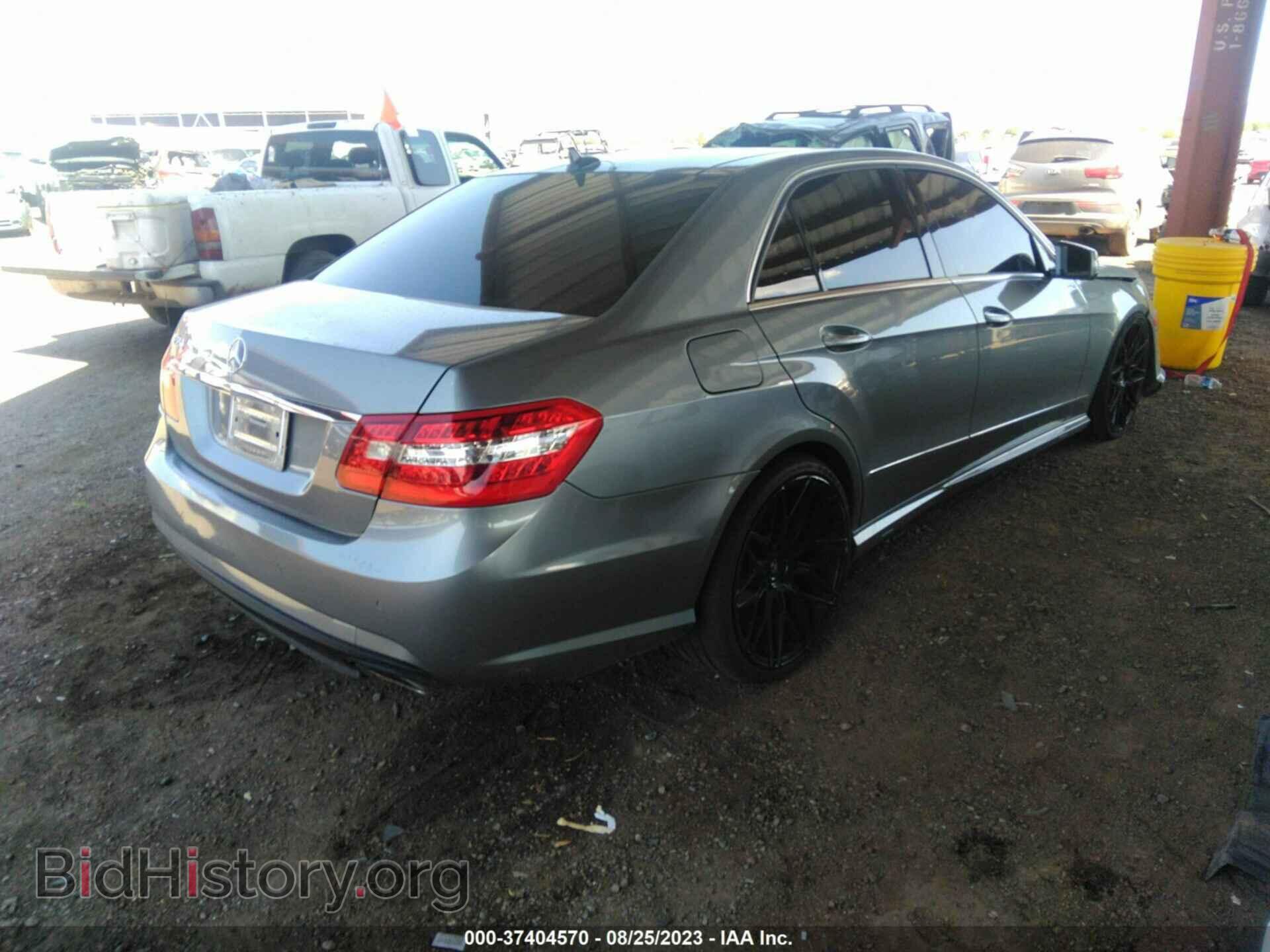 2011 MERCEDES-BENZ E-CLASS - VIN: WDDHF7CB7BA313900 - Фото 4