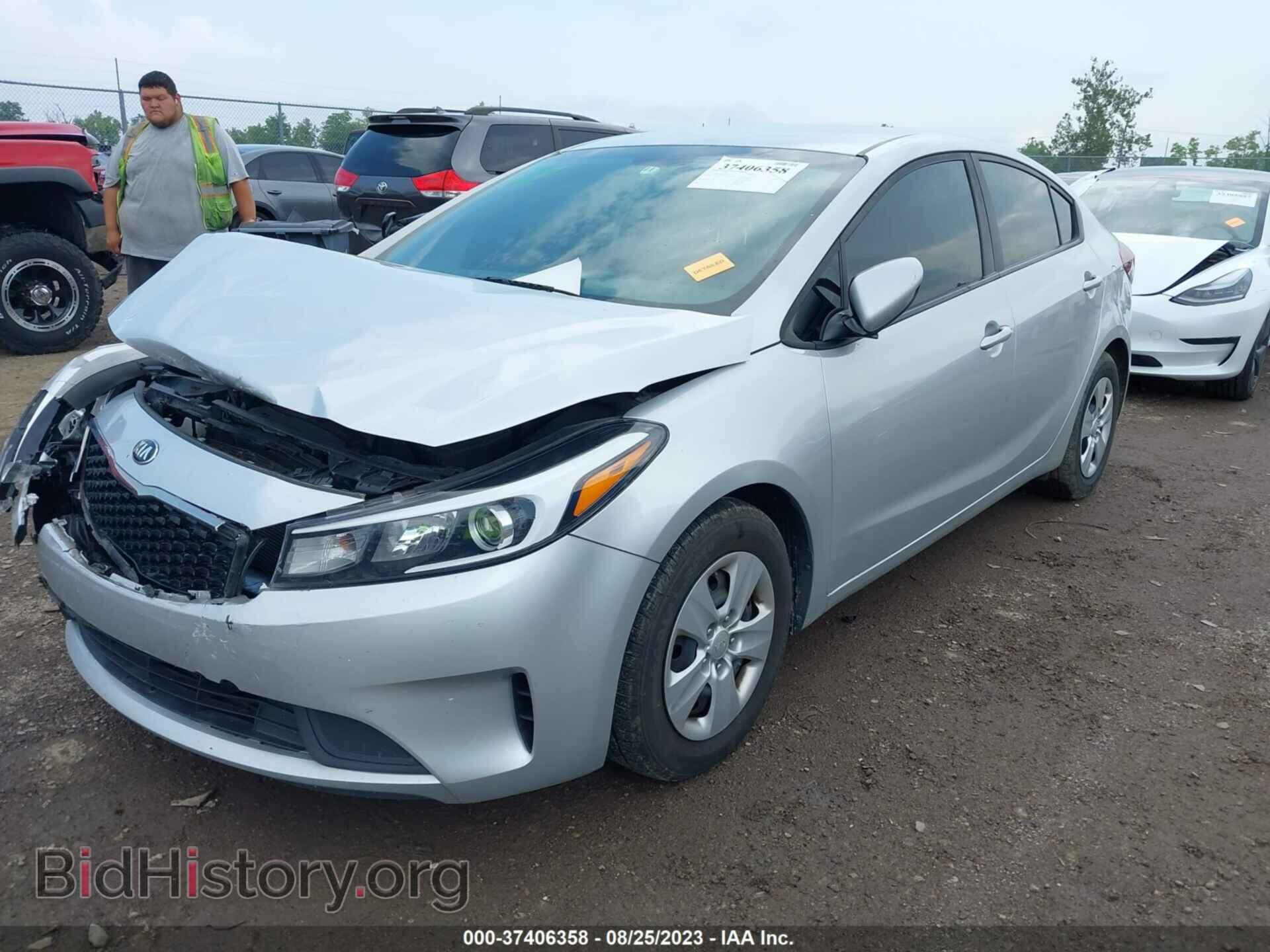 2017 KIA FORTE - VIN: 3KPFK4A78HE047206 - Фото 2