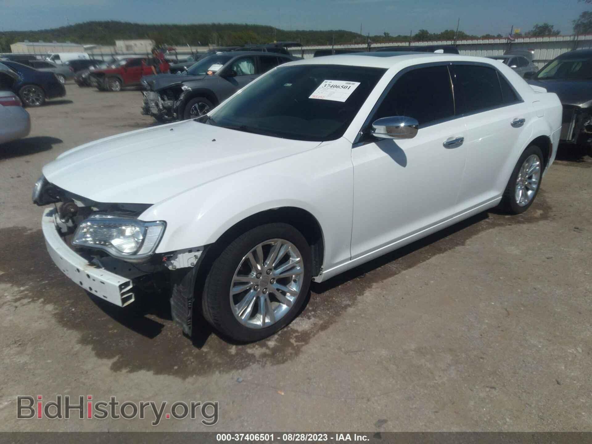 2016 CHRYSLER 300 - VIN: 2C3CCAEG9GH189631 - Фото 2