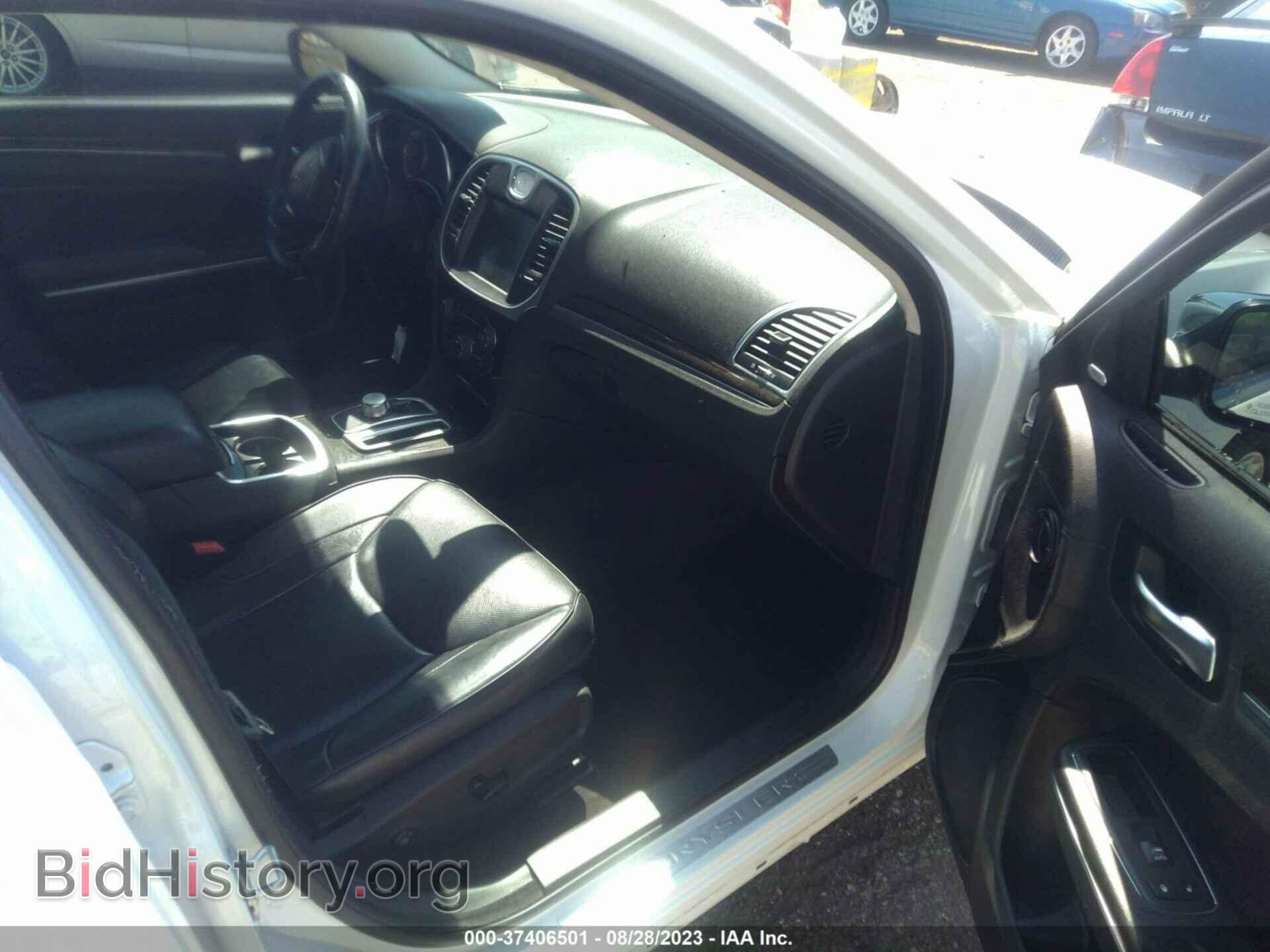 2016 CHRYSLER 300 - VIN: 2C3CCAEG9GH189631 - Фото 5