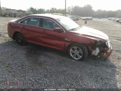2018 Ford TAURUS SEL, красный — VIN 1FAHP2E87JG129215, IAAI