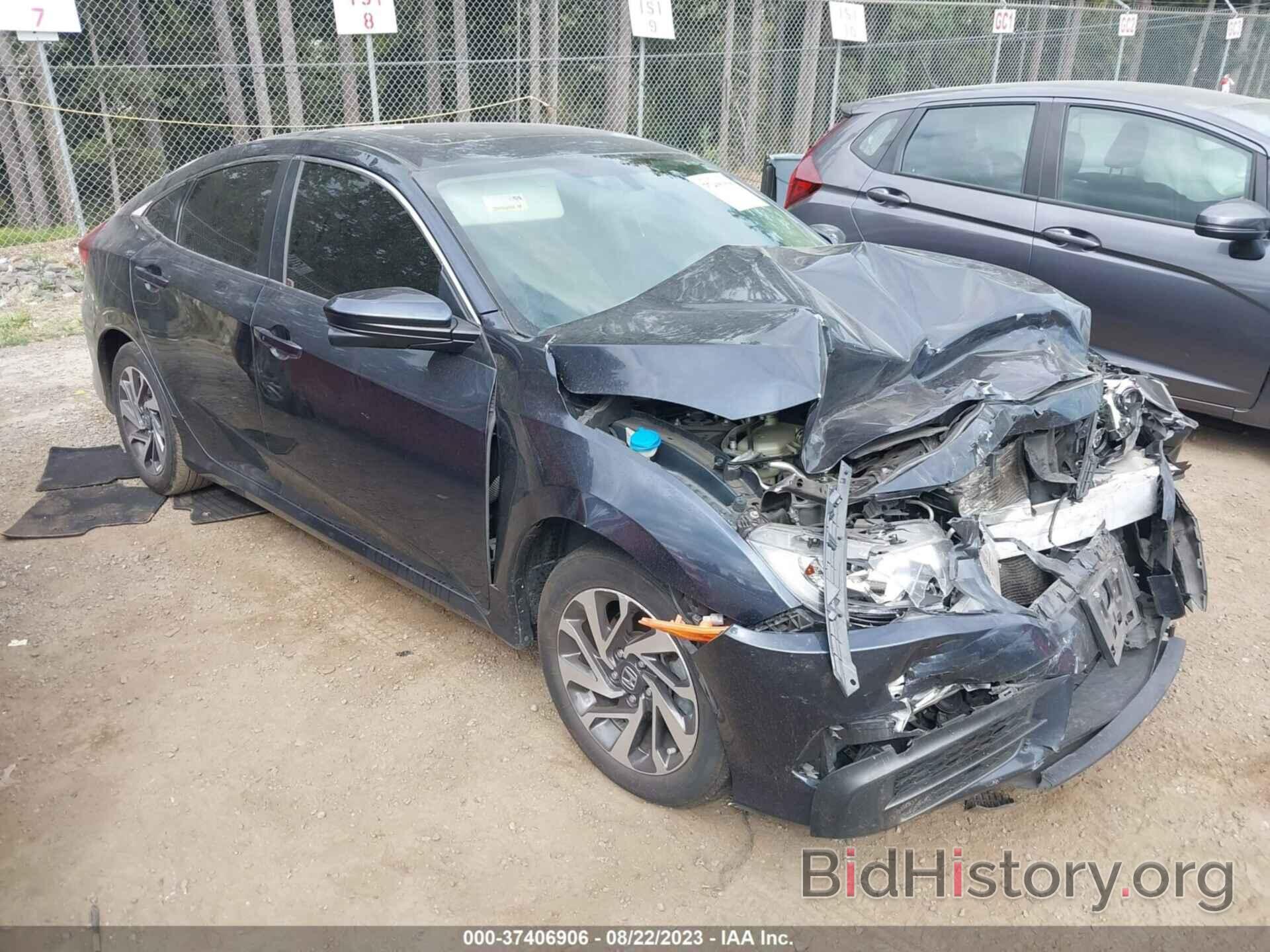 Photo 2HGFC2F73JH556237 - HONDA CIVIC SEDAN 2018