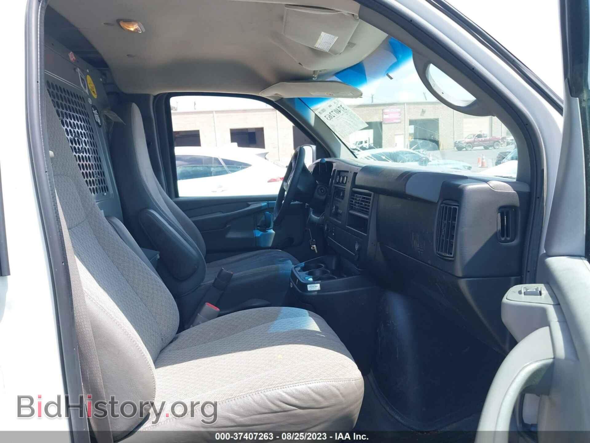 2011 CHEVROLET EXPRESS CARGO VAN - VIN: 1GCWGFCA2B1164439 - Фото 5