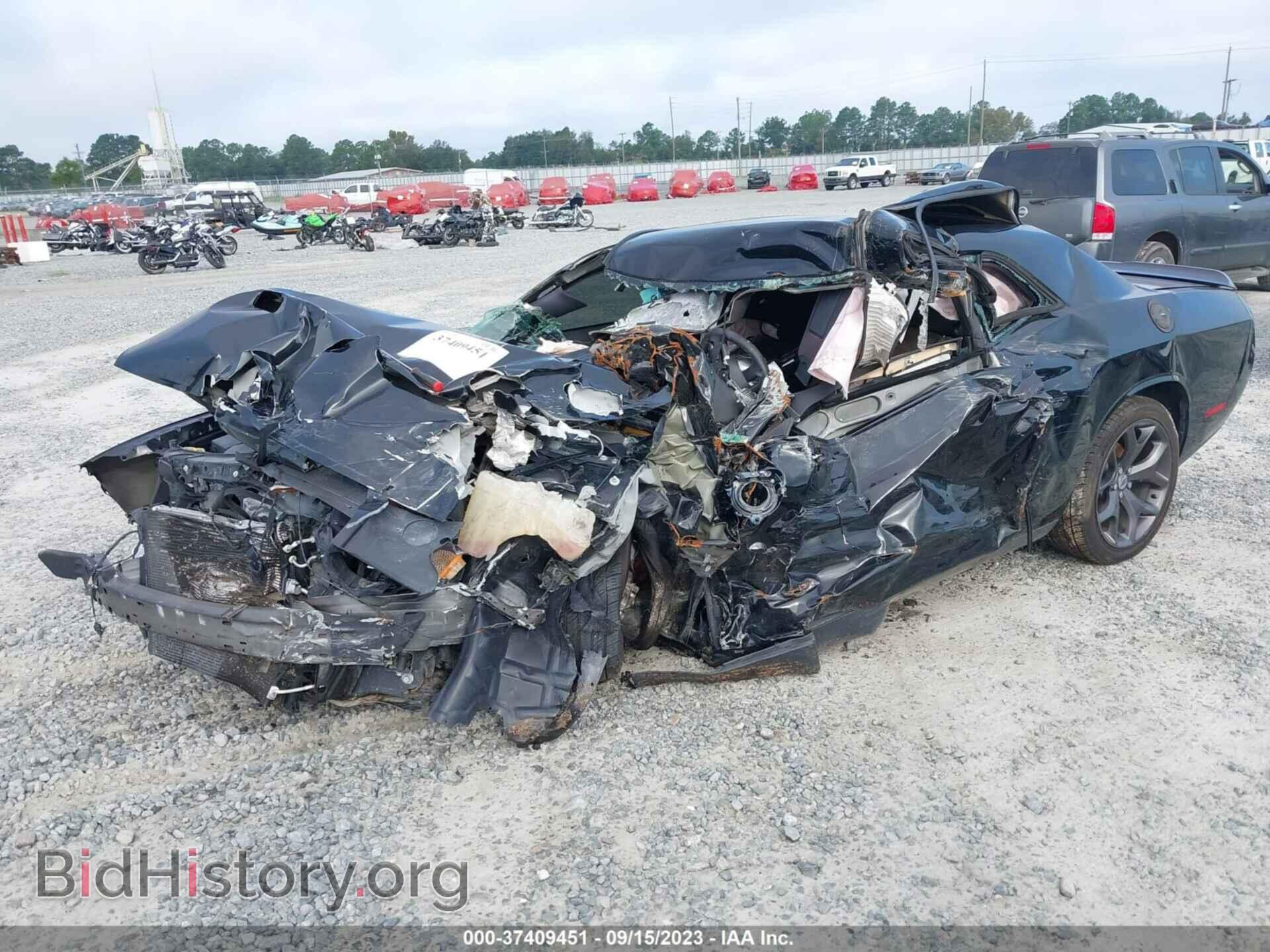 2017 DODGE CHALLENGER - VIN: 2C3CDZBT2HH601564 - Photo 2