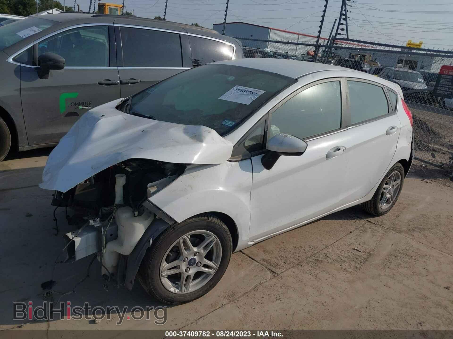 2017 FORD FIESTA - VIN: 3FADP4EJ8HM135487 - Фото 2