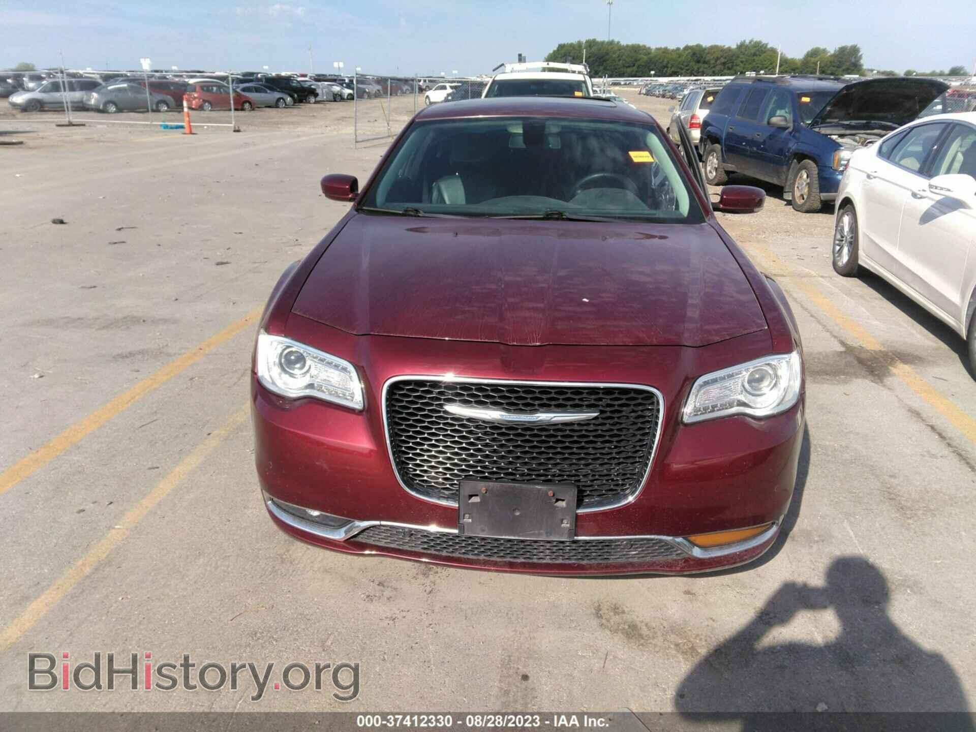 2017 CHRYSLER 300 - VIN: 2C3CCARG2HH534980 - Фото 12