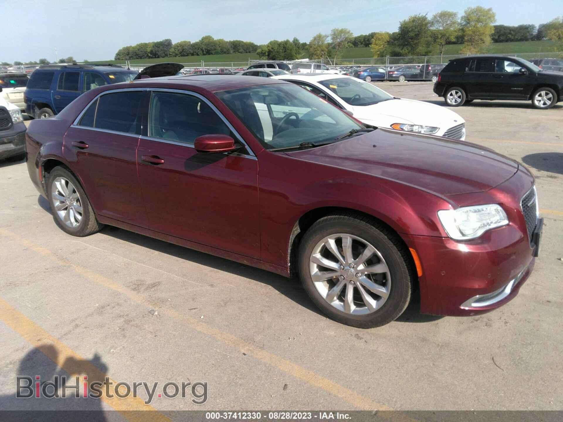 2017 CHRYSLER 300 - VIN: 2C3CCARG2HH534980 - Фото 13