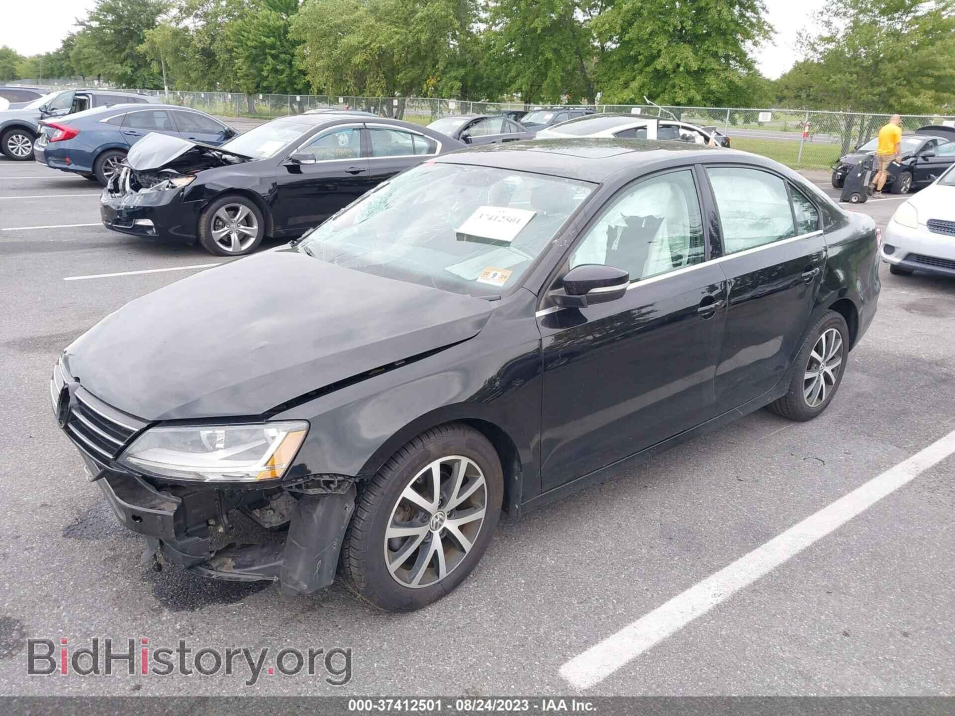 2017 VOLKSWAGEN JETTA - VIN: 3VWDB7AJ9HM386399 - Фото 2
