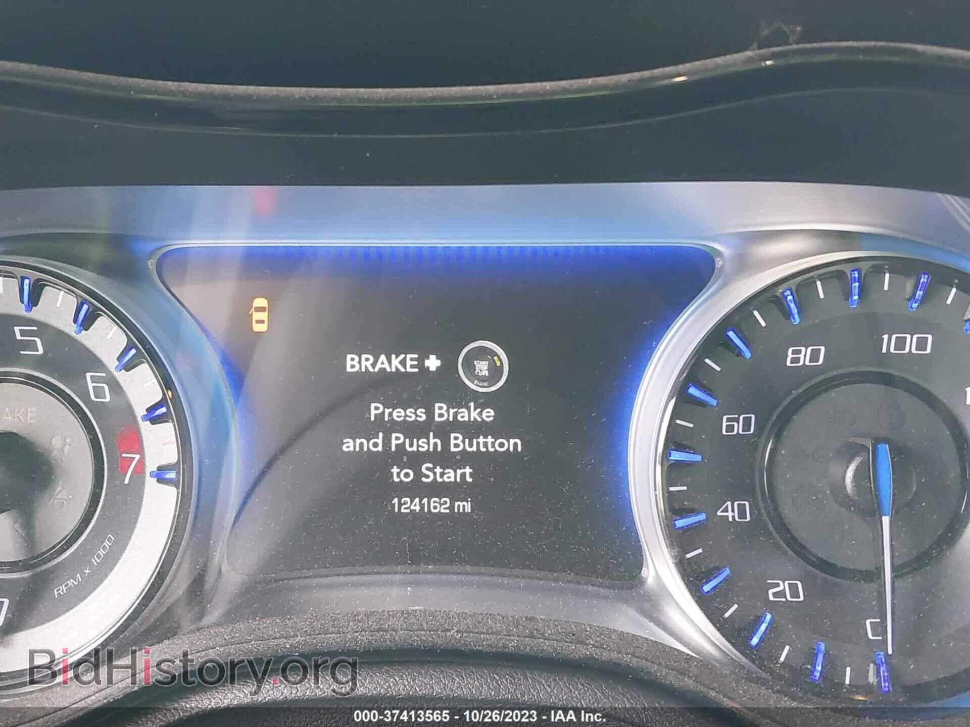 2016 CHRYSLER 300 - VIN: 2C3CCAGG3GH152409 - Фото 15