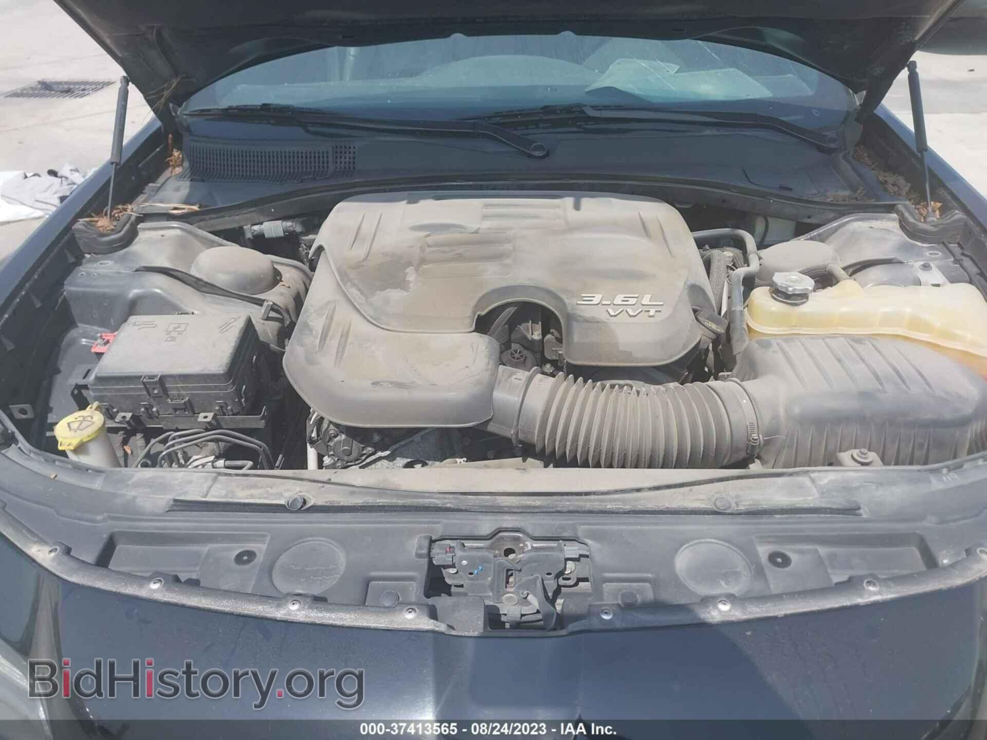 2016 CHRYSLER 300 - VIN: 2C3CCAGG3GH152409 - Фото 10