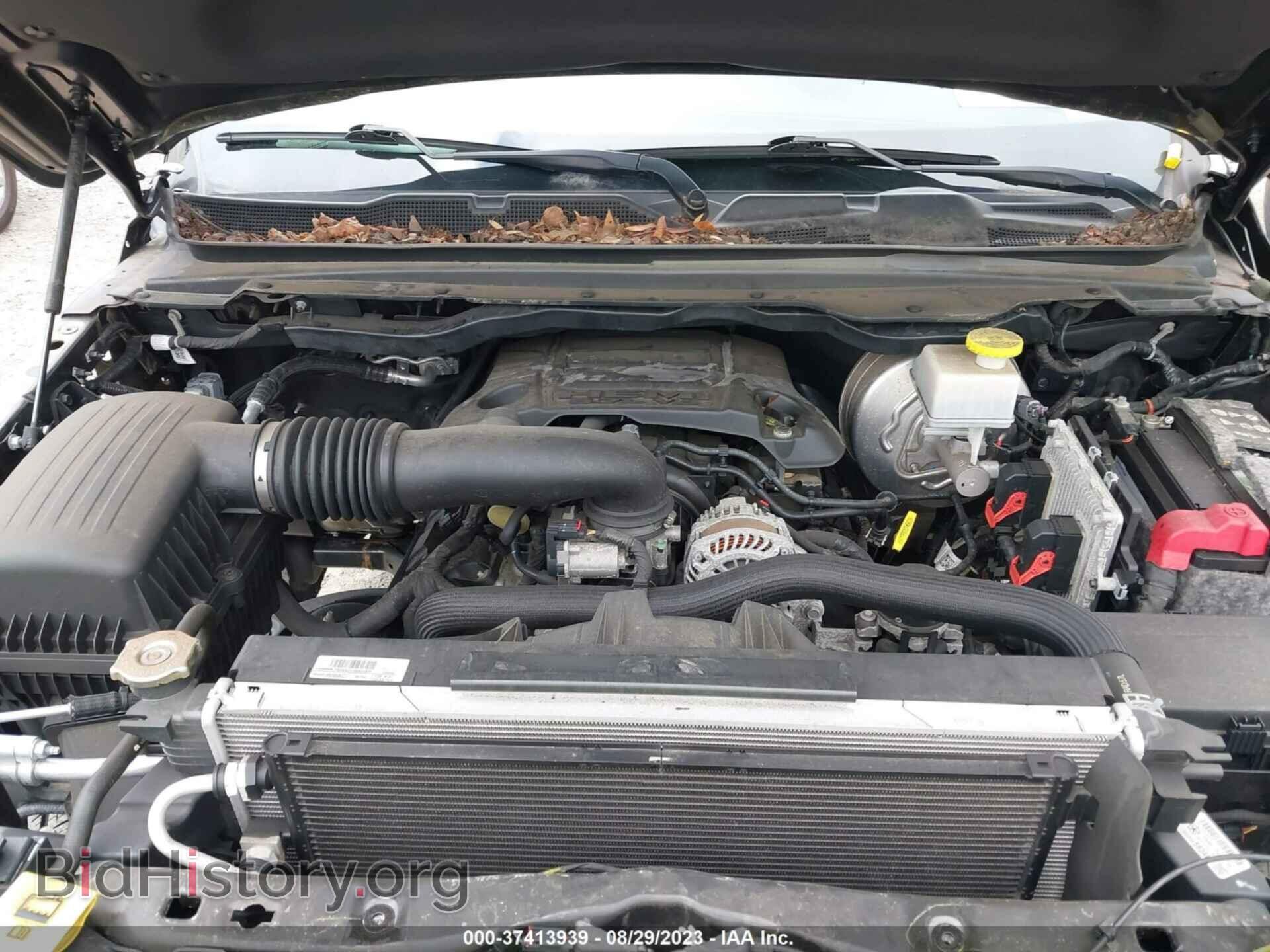 2019 RAM 1500 - VIN: 1C6SRFFT1KN586143 - Фото 10