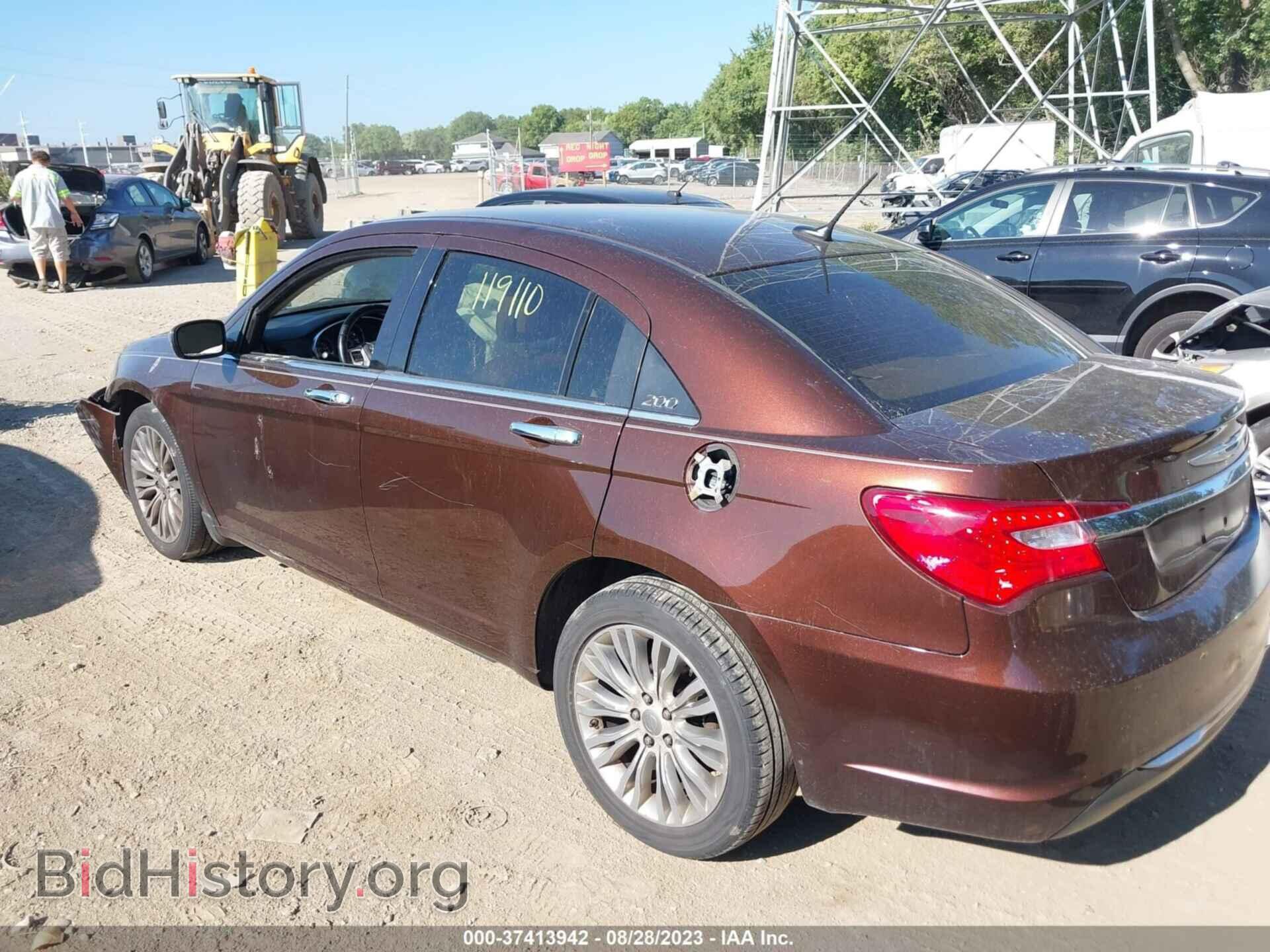 2012 CHRYSLER 200 - VIN: 1C3CCBCG3CN198027 - Фото 3