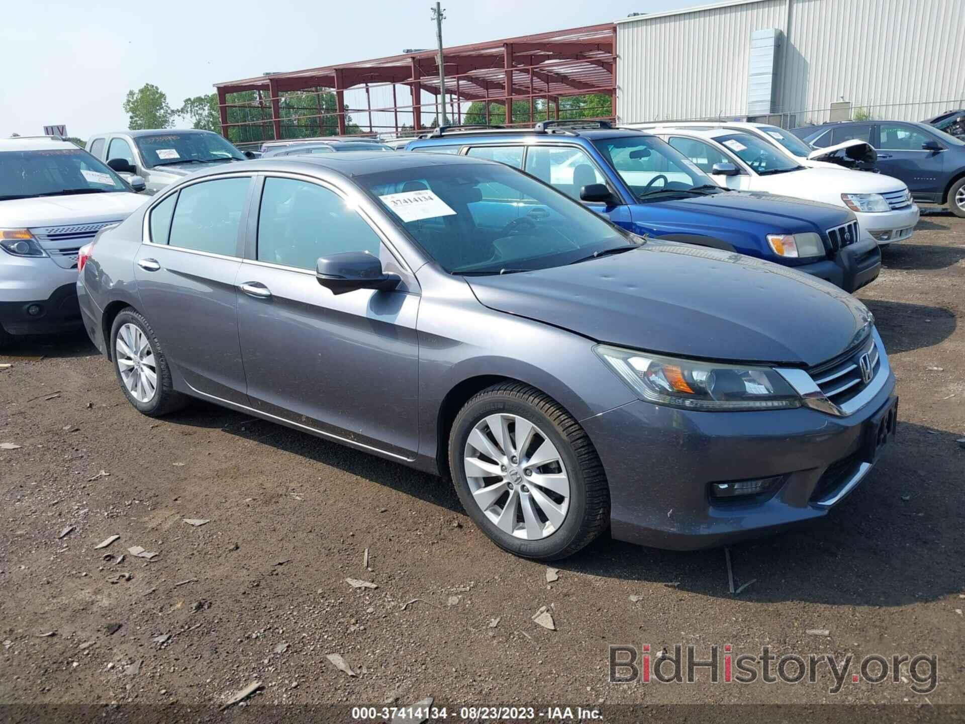 Photo 1HGCR2F83EA078979 - HONDA ACCORD SEDAN 2014