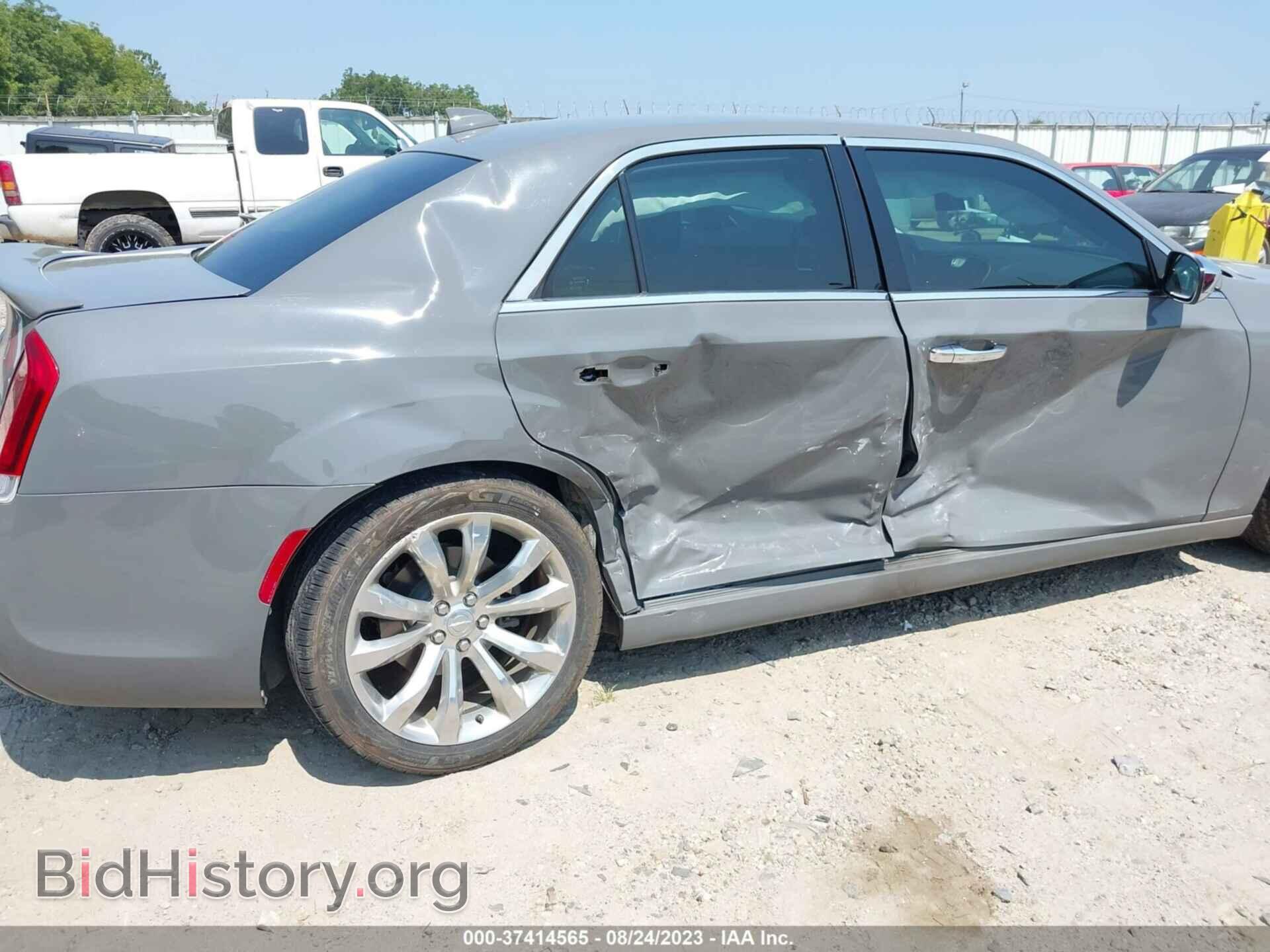 2019 CHRYSLER 300 - VIN: 2C3CCAEG2KH536693 - Фото 6