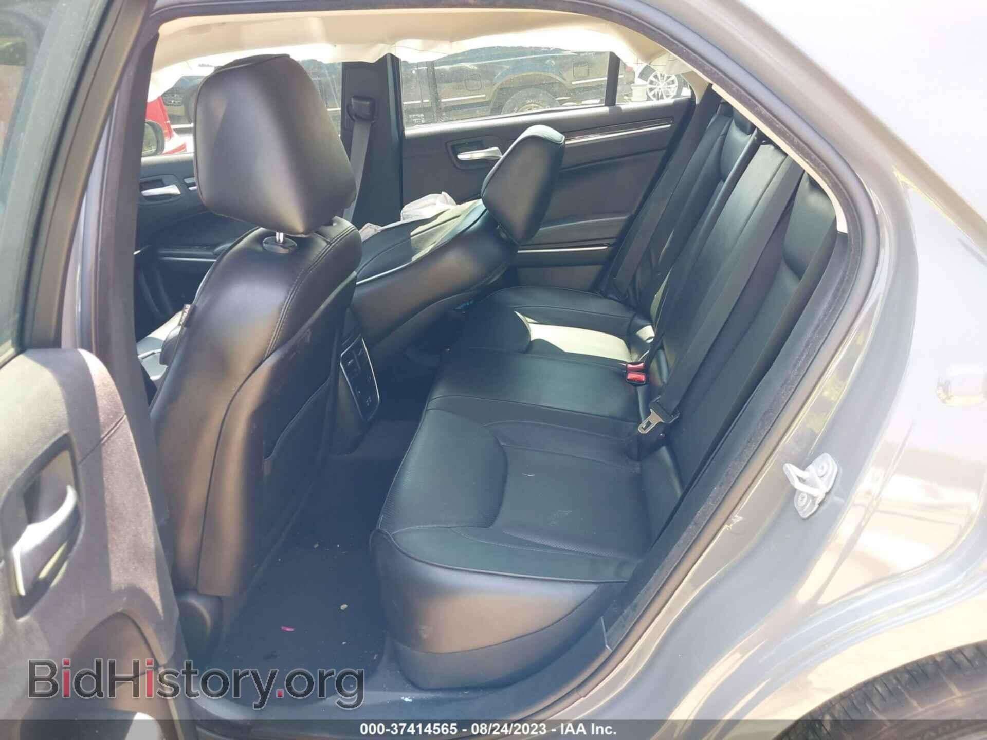 2019 CHRYSLER 300 - VIN: 2C3CCAEG2KH536693 - Фото 8
