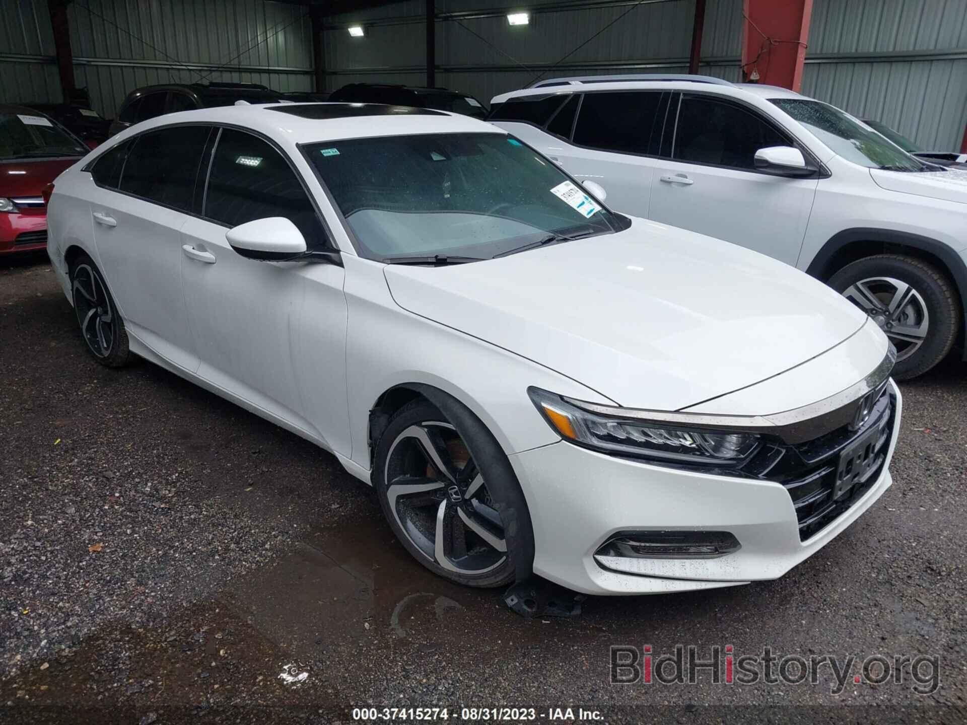 Photo 1HGCV2F39JA015041 - HONDA ACCORD SEDAN 2018