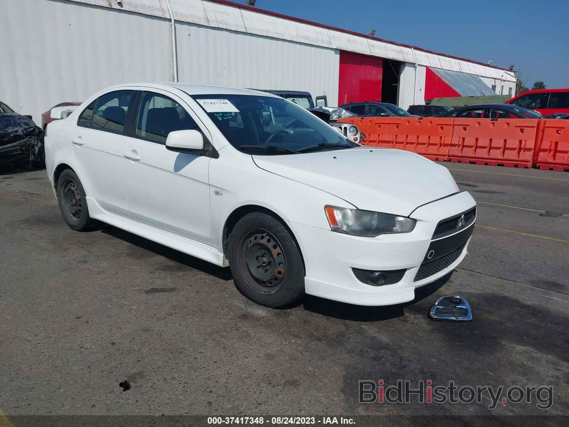 Photo JA32U2FU5BU021729 - MITSUBISHI LANCER 2011