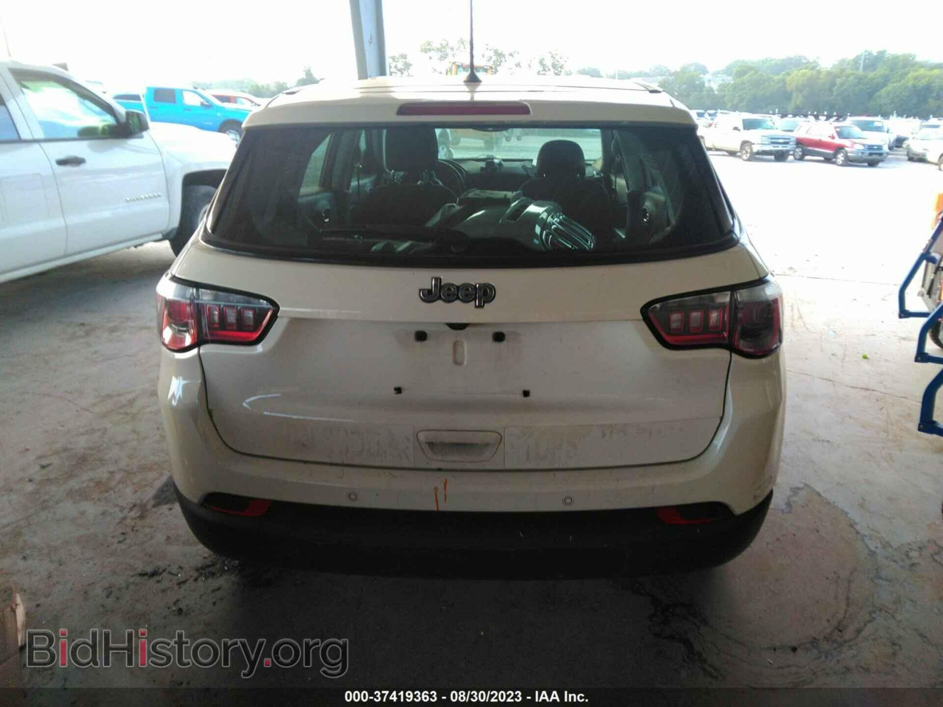 2018 JEEP COMPASS - VIN: 3C4NJCABXJT263296 - Фото 17