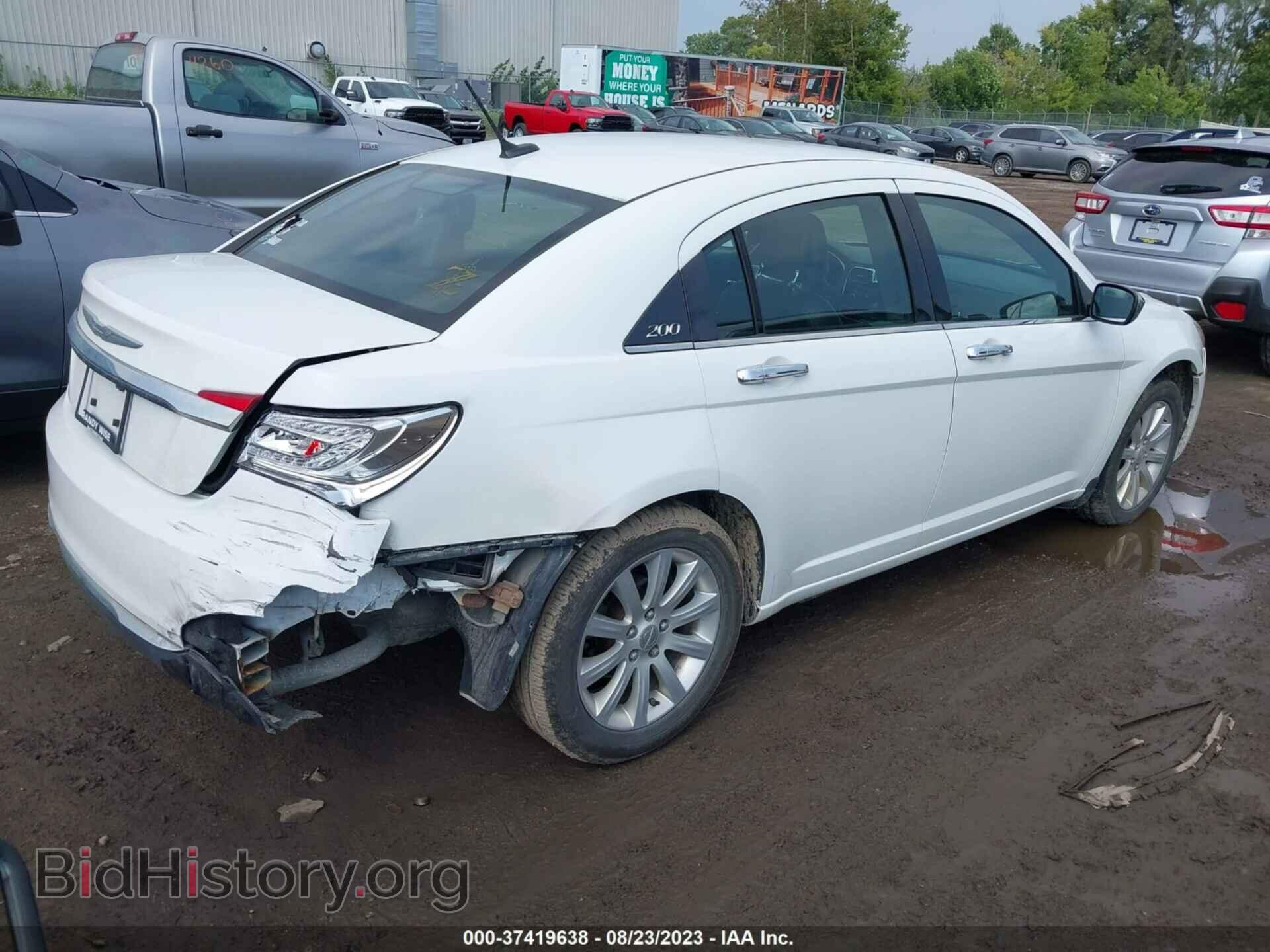 2013 CHRYSLER 200 - VIN: 1C3CCBCG6DN585785 - Фото 4