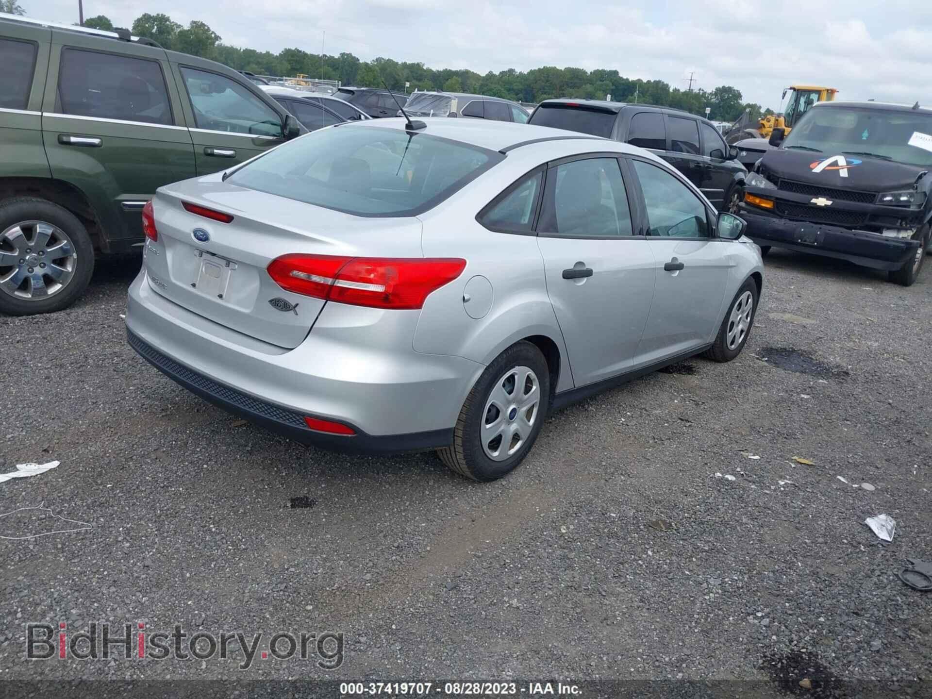 2015 FORD FOCUS - VIN: 1FADP3E23FL372891 - Photo 4