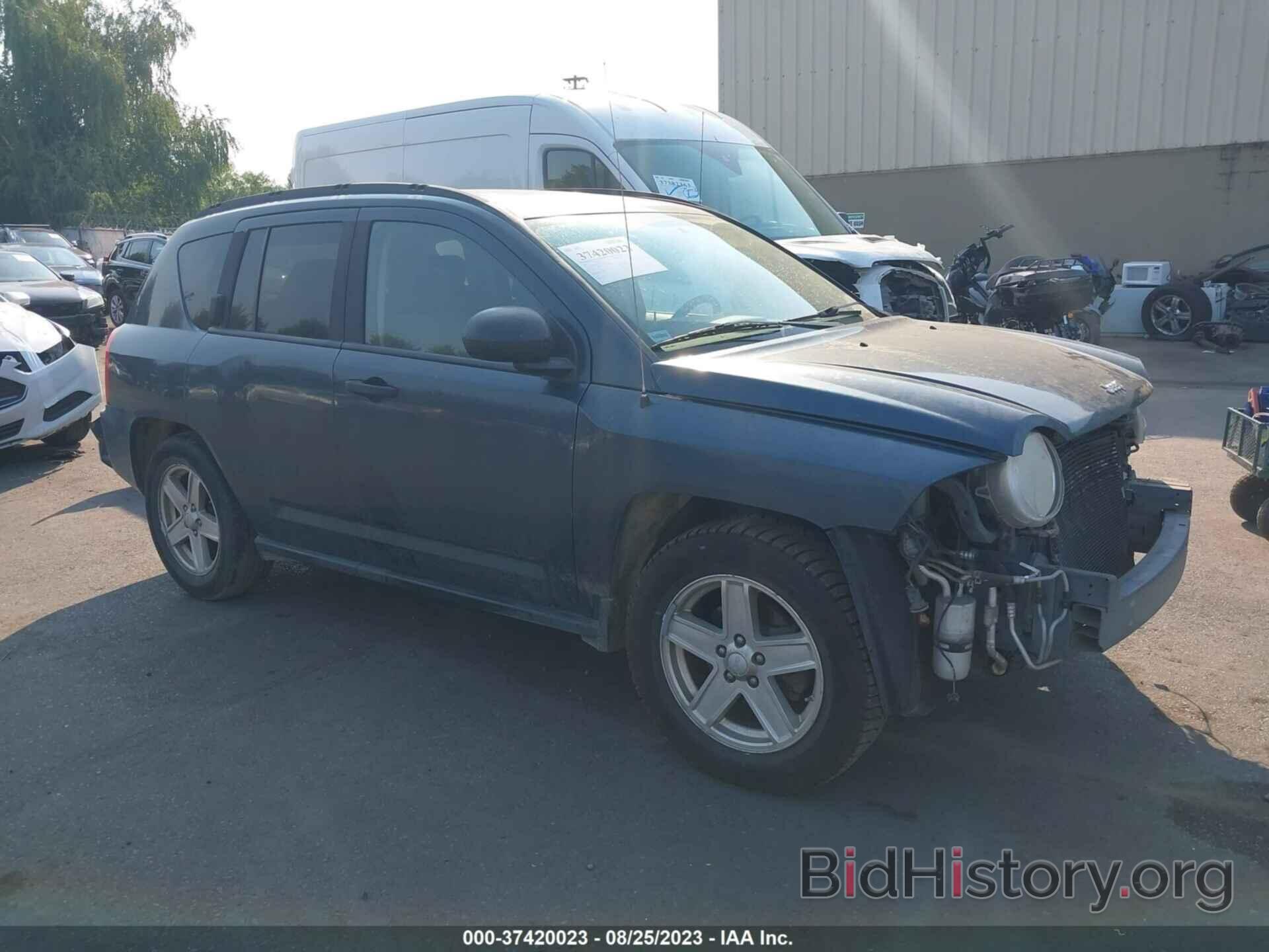 Фотография 1J8FF47W27D123630 - JEEP COMPASS 2007