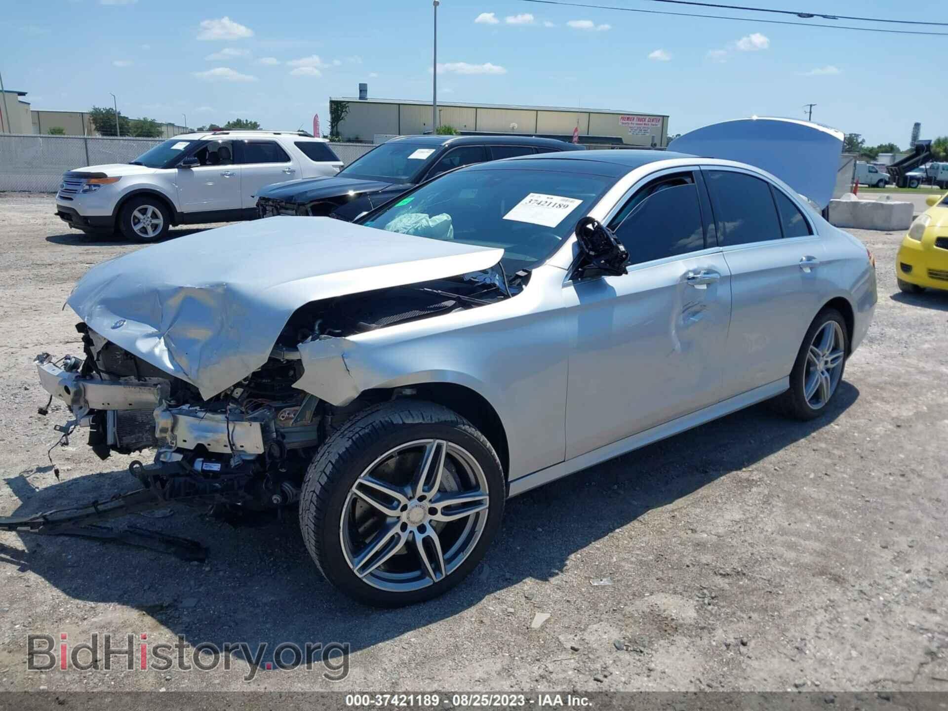 2017 MERCEDES-BENZ E-CLASS - VIN: WDDZF4JB5HA196820 - Фото 2
