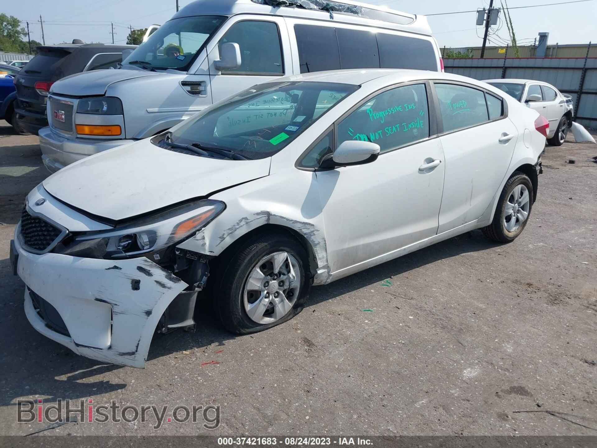 2017 KIA FORTE - VIN: 3KPFK4A72HE071324 - Фото 2