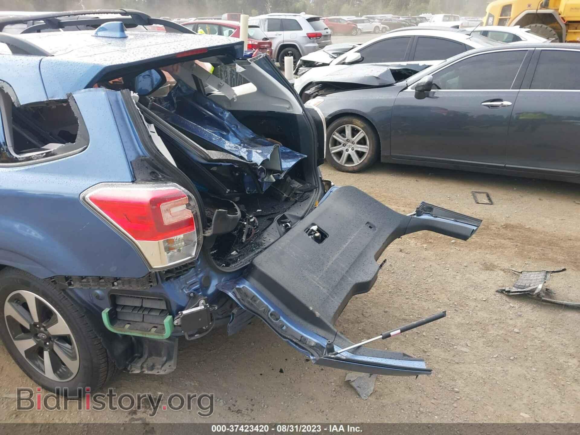 2018 SUBARU FORESTER - VIN: JF2SJAGC8JH562406 - Фото 6